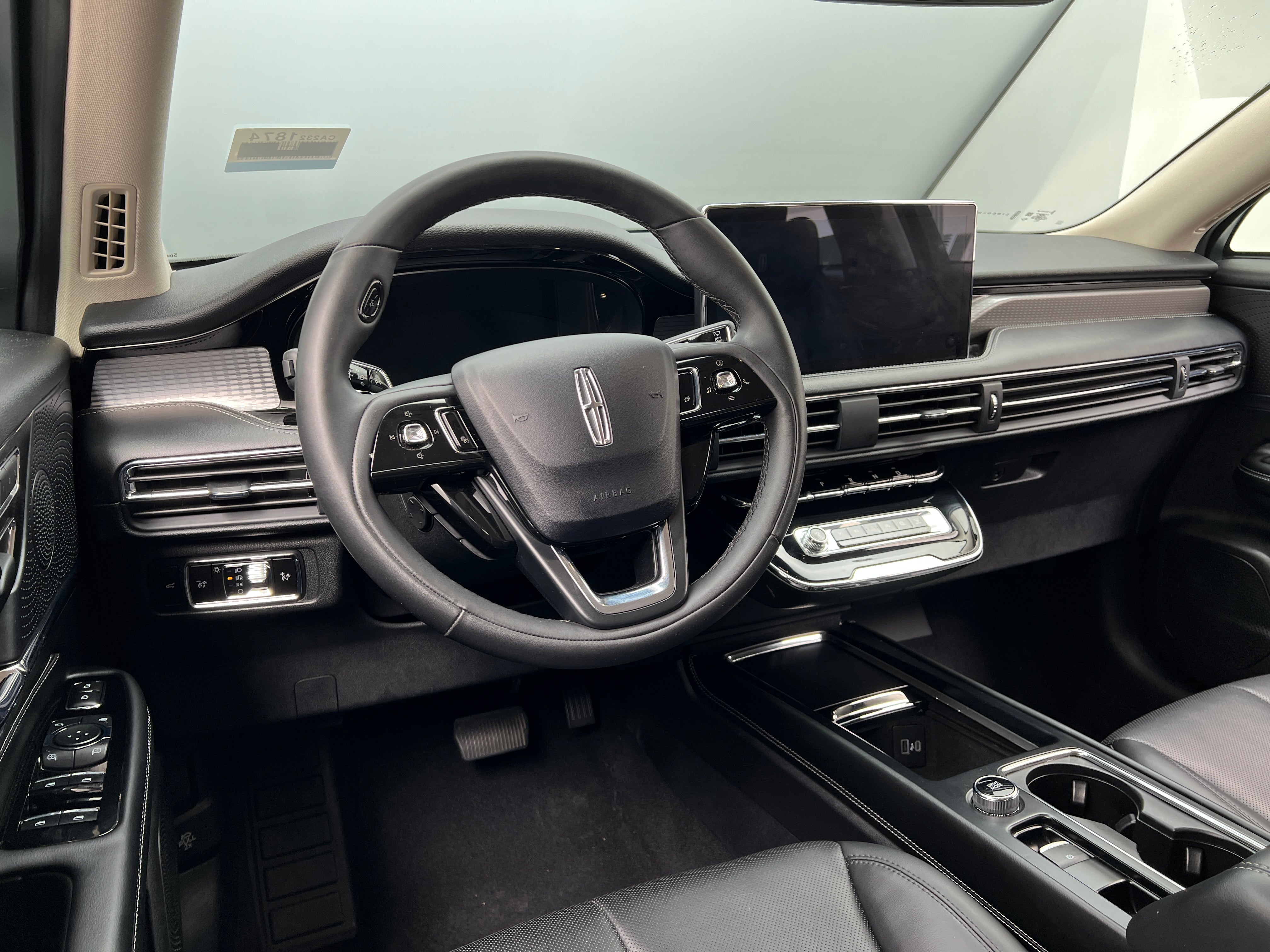 2023 Lincoln Corsair Standard 2