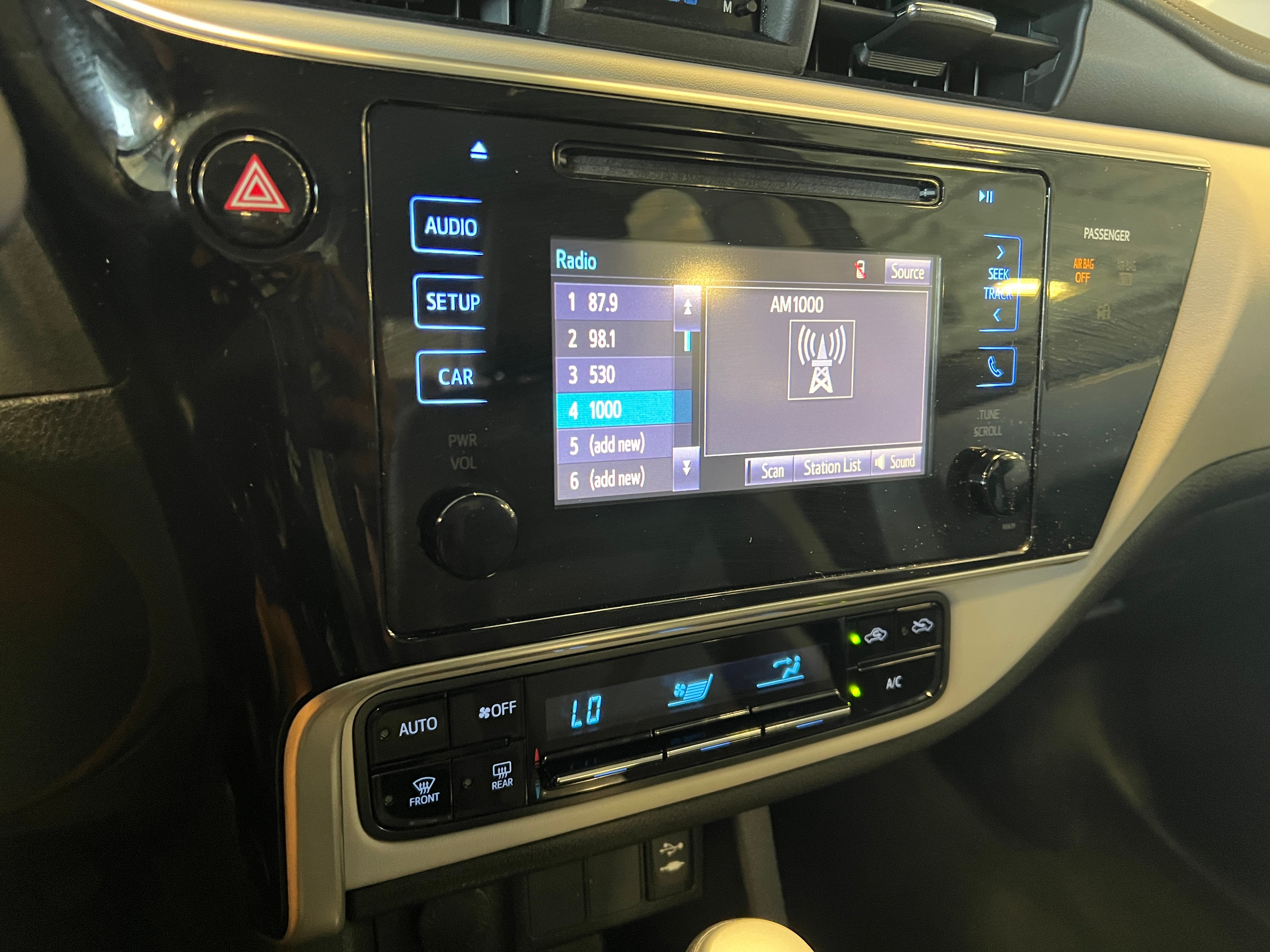2017 Toyota Corolla LE 4