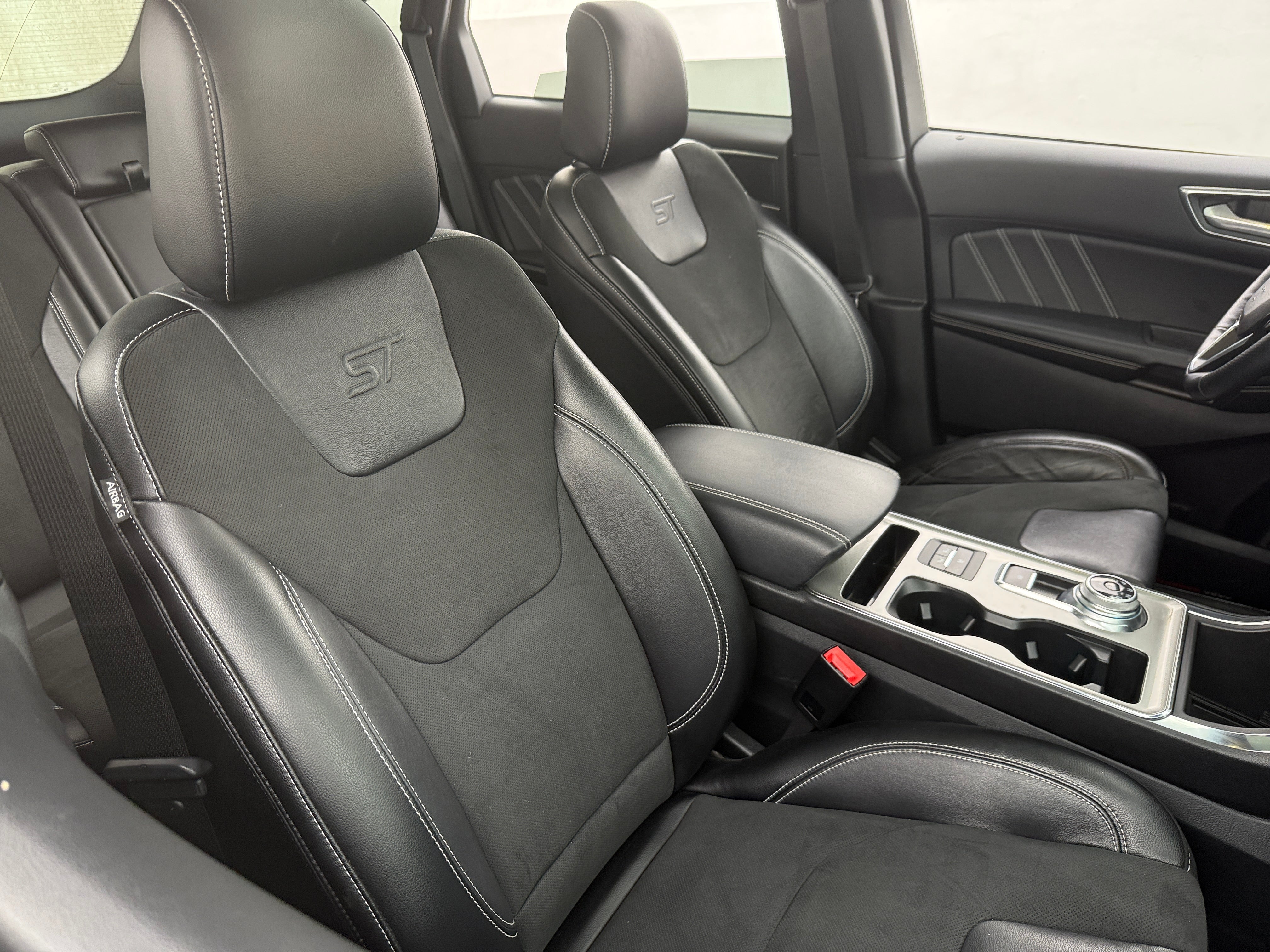 2022 Ford Edge ST 2