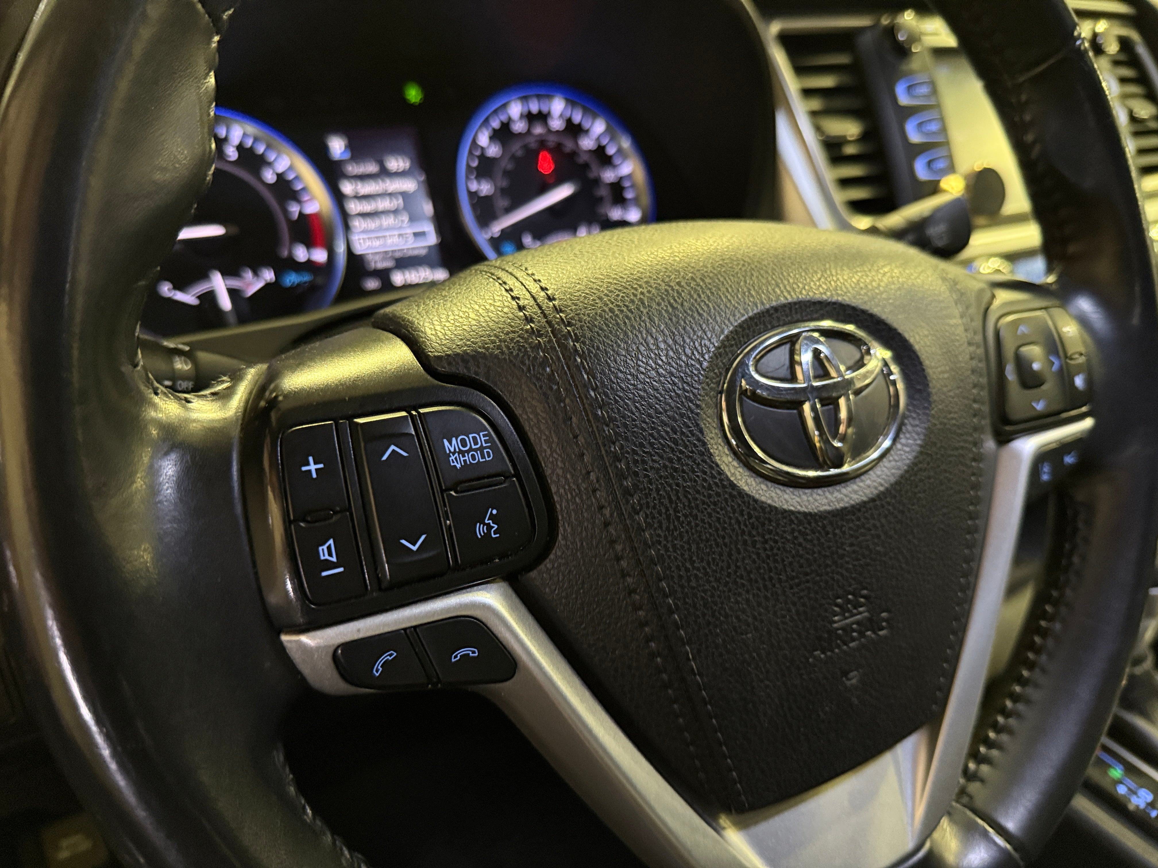 2019 Toyota Highlander XLE 4