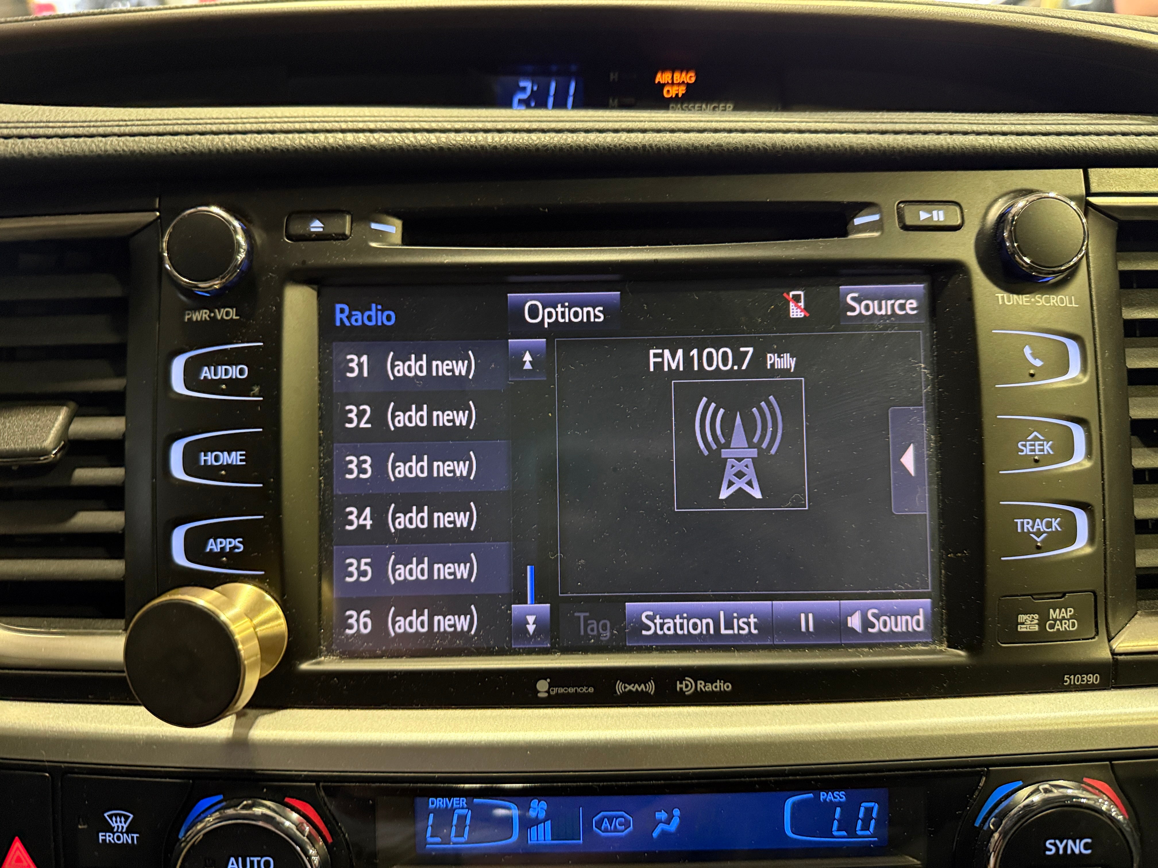 2019 Toyota Highlander XLE 3