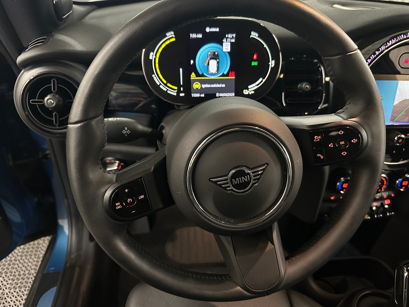 Thumbnail: 2023 MINI Cooper Hardtop - 5