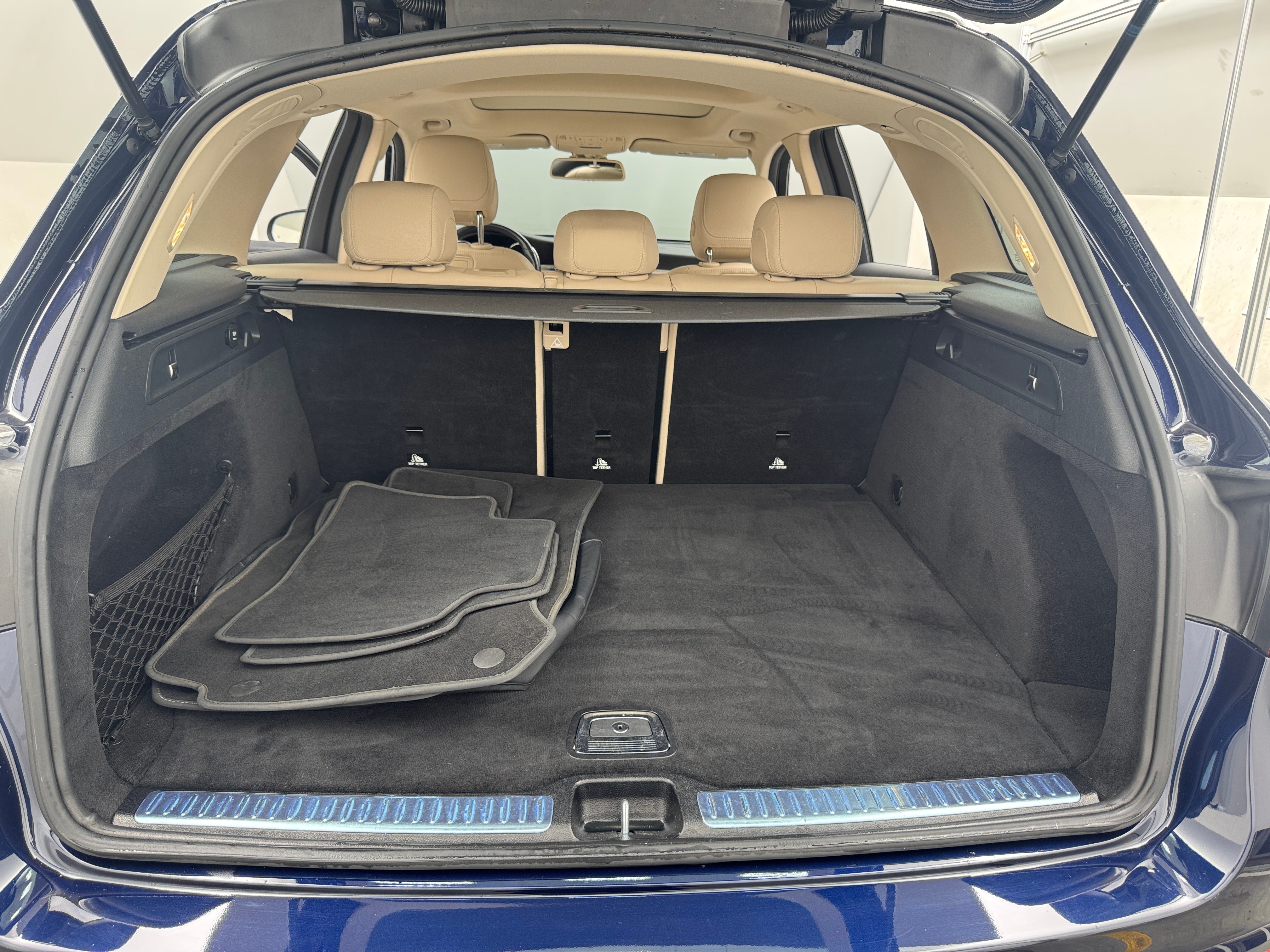 2019 Mercedes-Benz GLC 300 6
