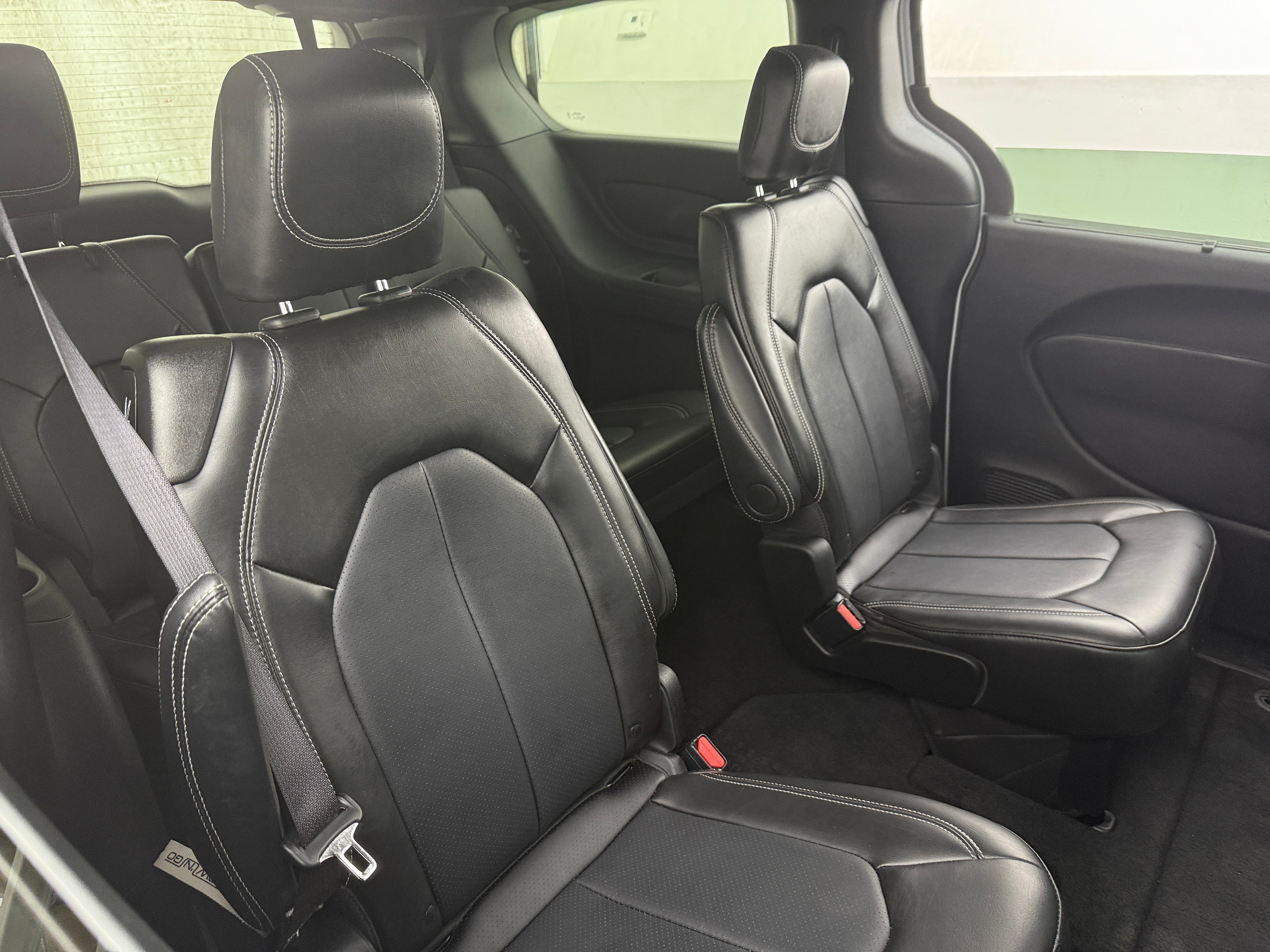 2025 Chrysler Pacifica Select 6