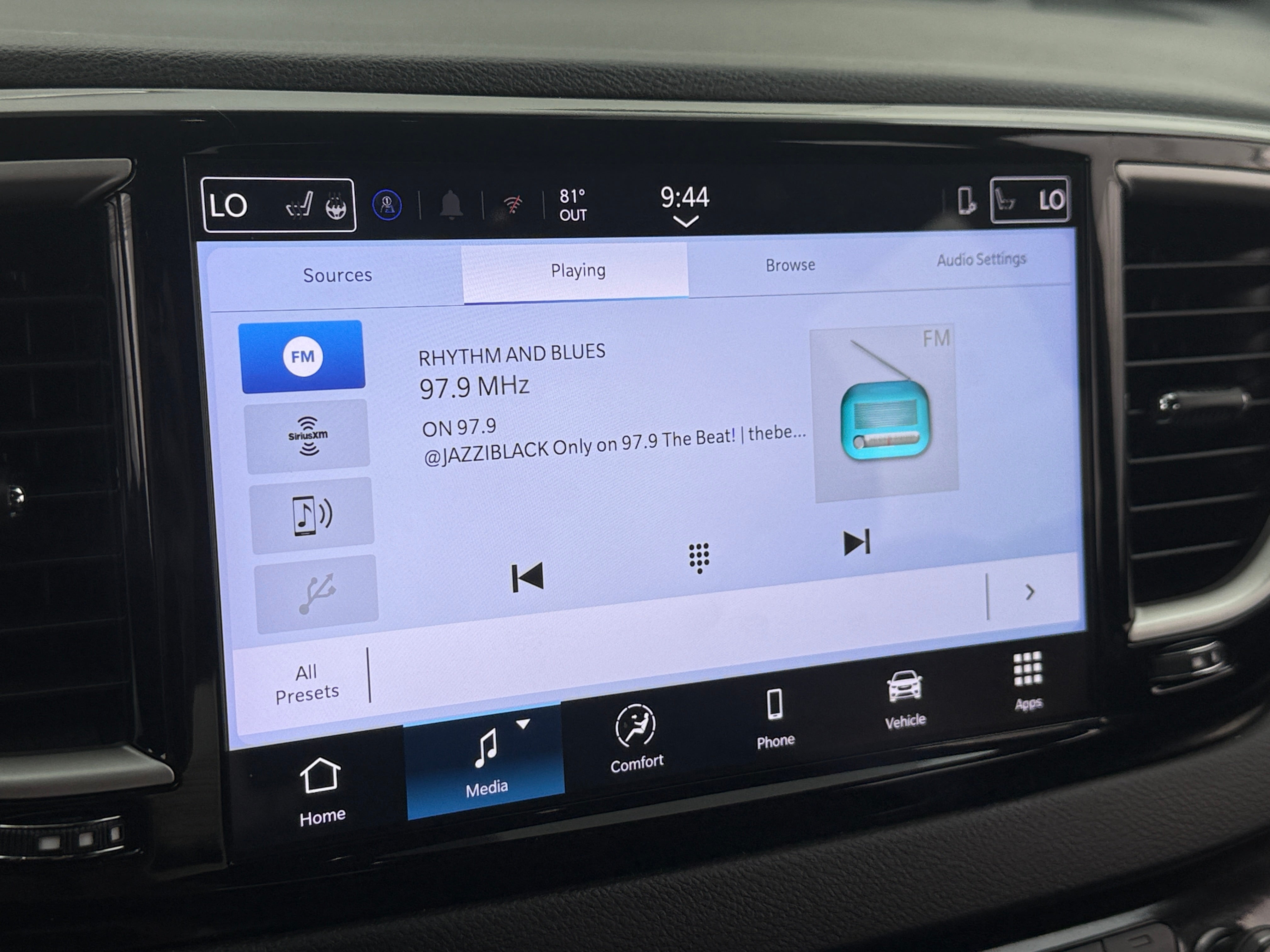 2025 Chrysler Pacifica Select 4