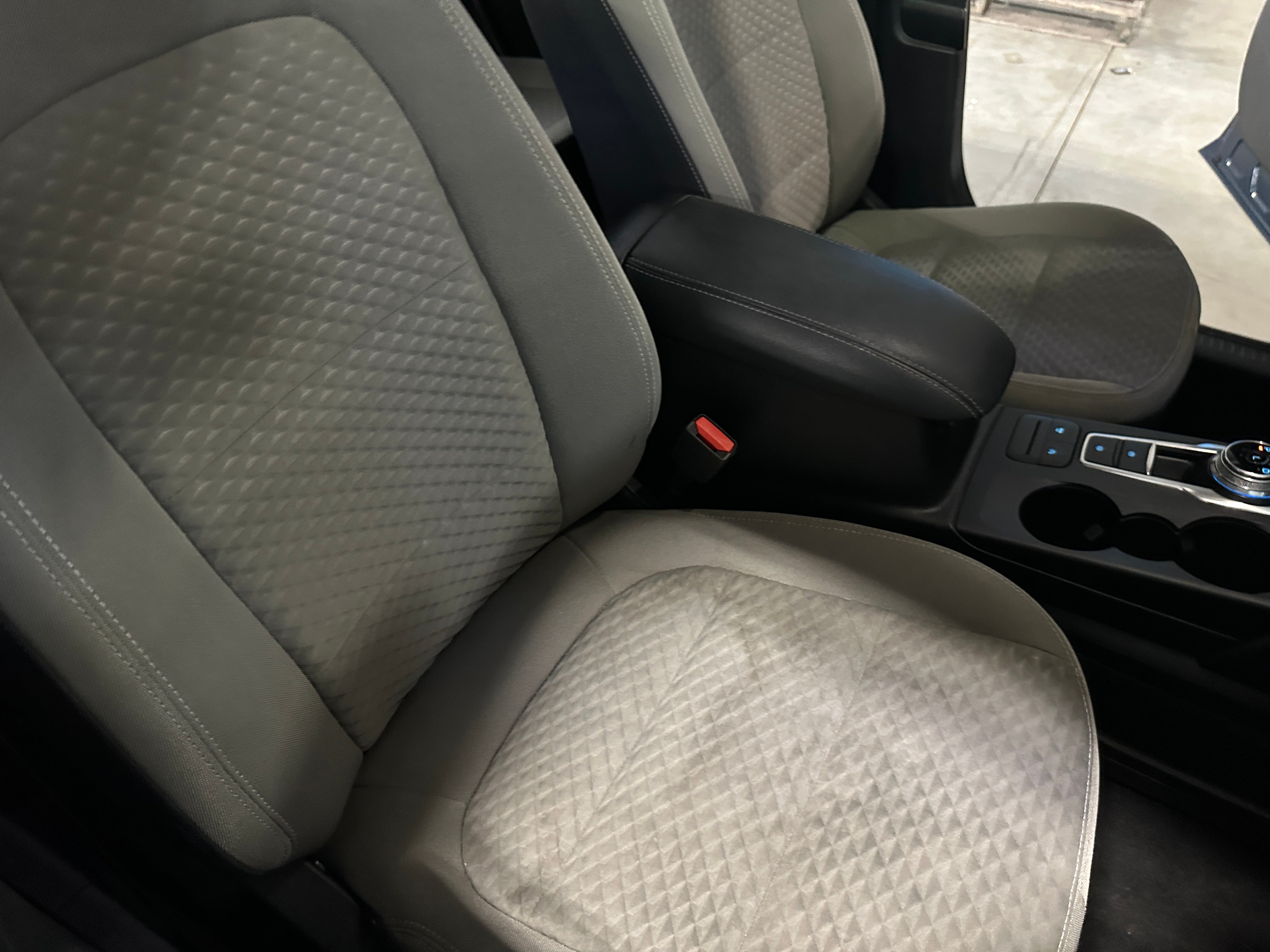 2020 Ford Escape SE 2