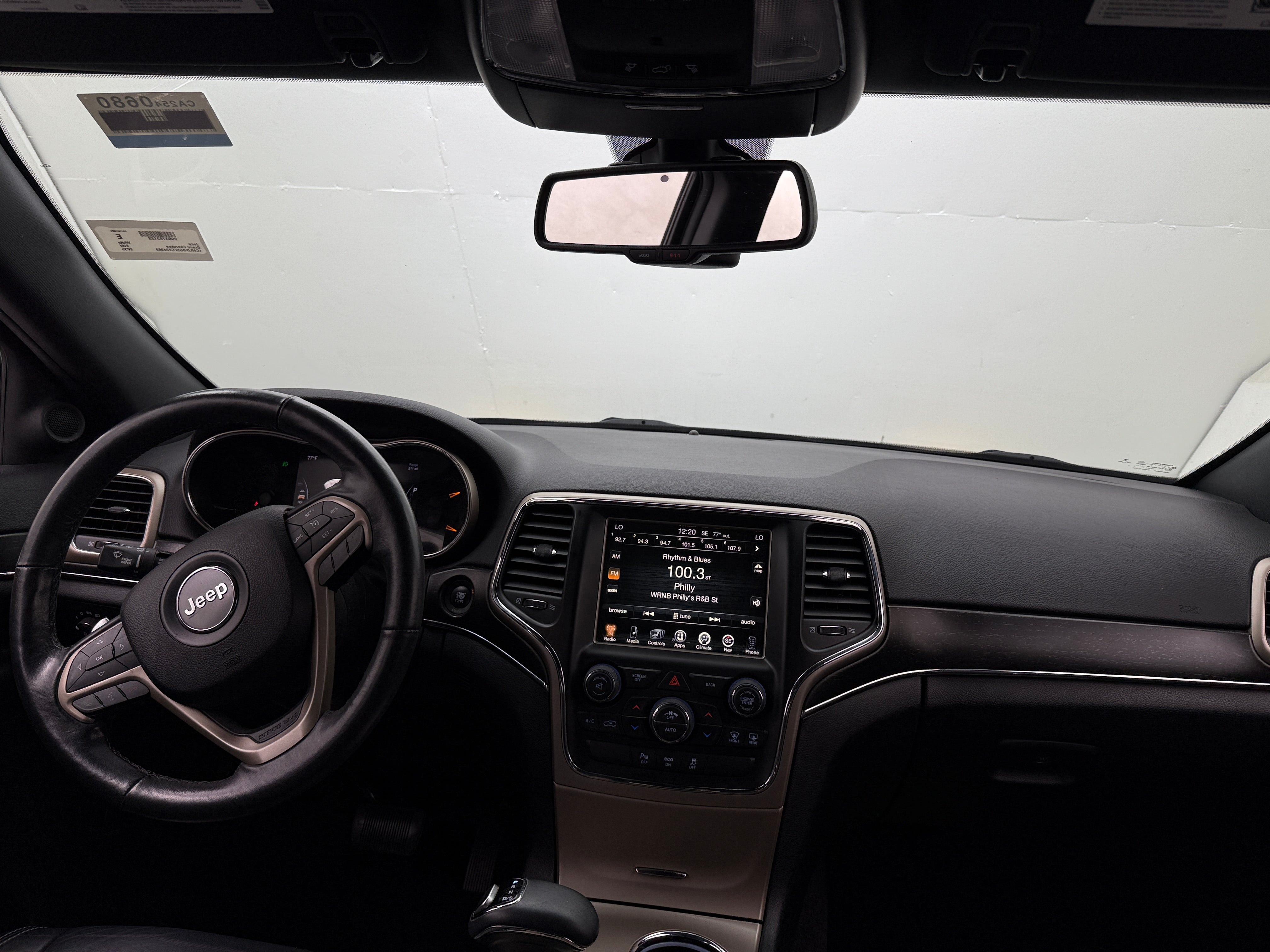 2015 Jeep Grand Cherokee Limited Edition 2