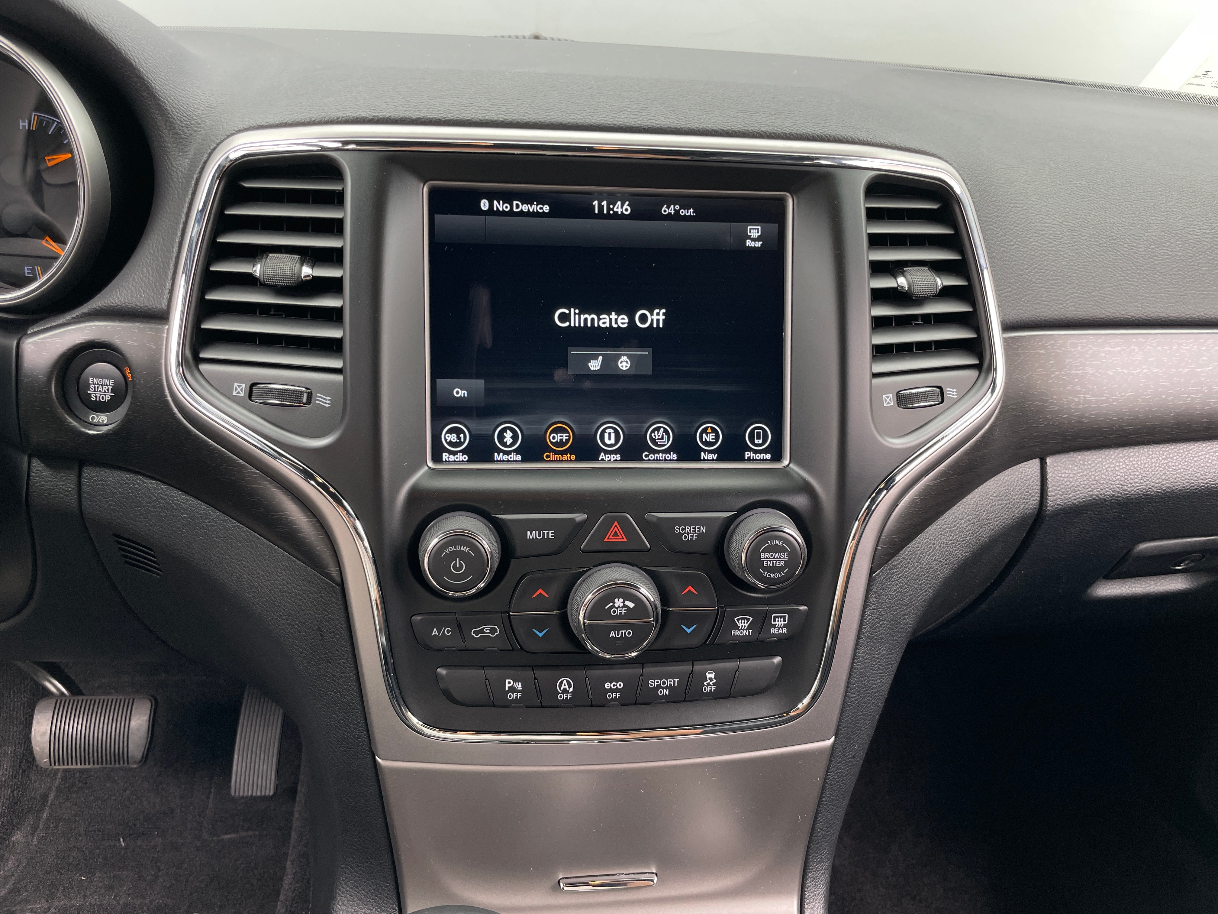 2018 Jeep Grand Cherokee Altitude 4