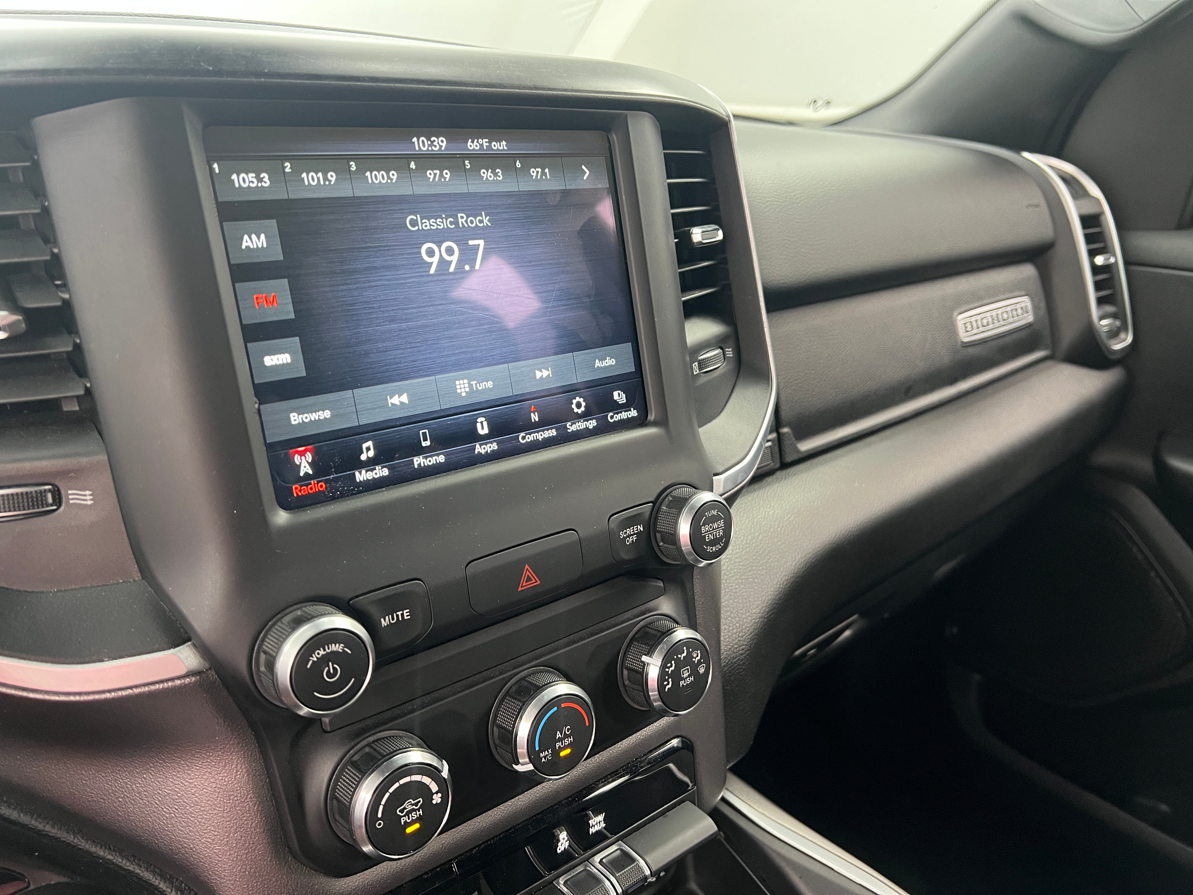 2019 RAM 1500 Big Horn 4