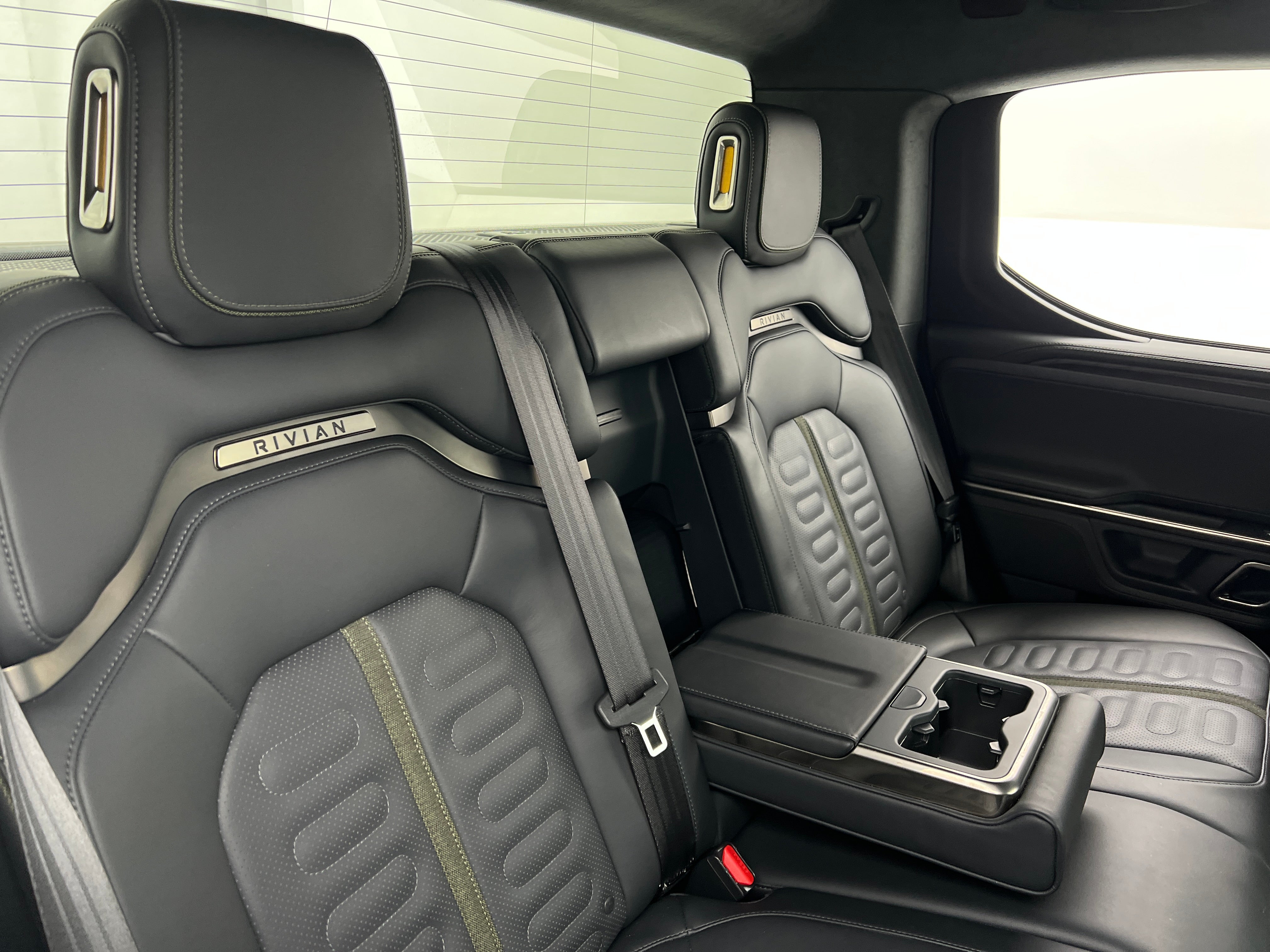 2023 Rivian R1T Adventure 5