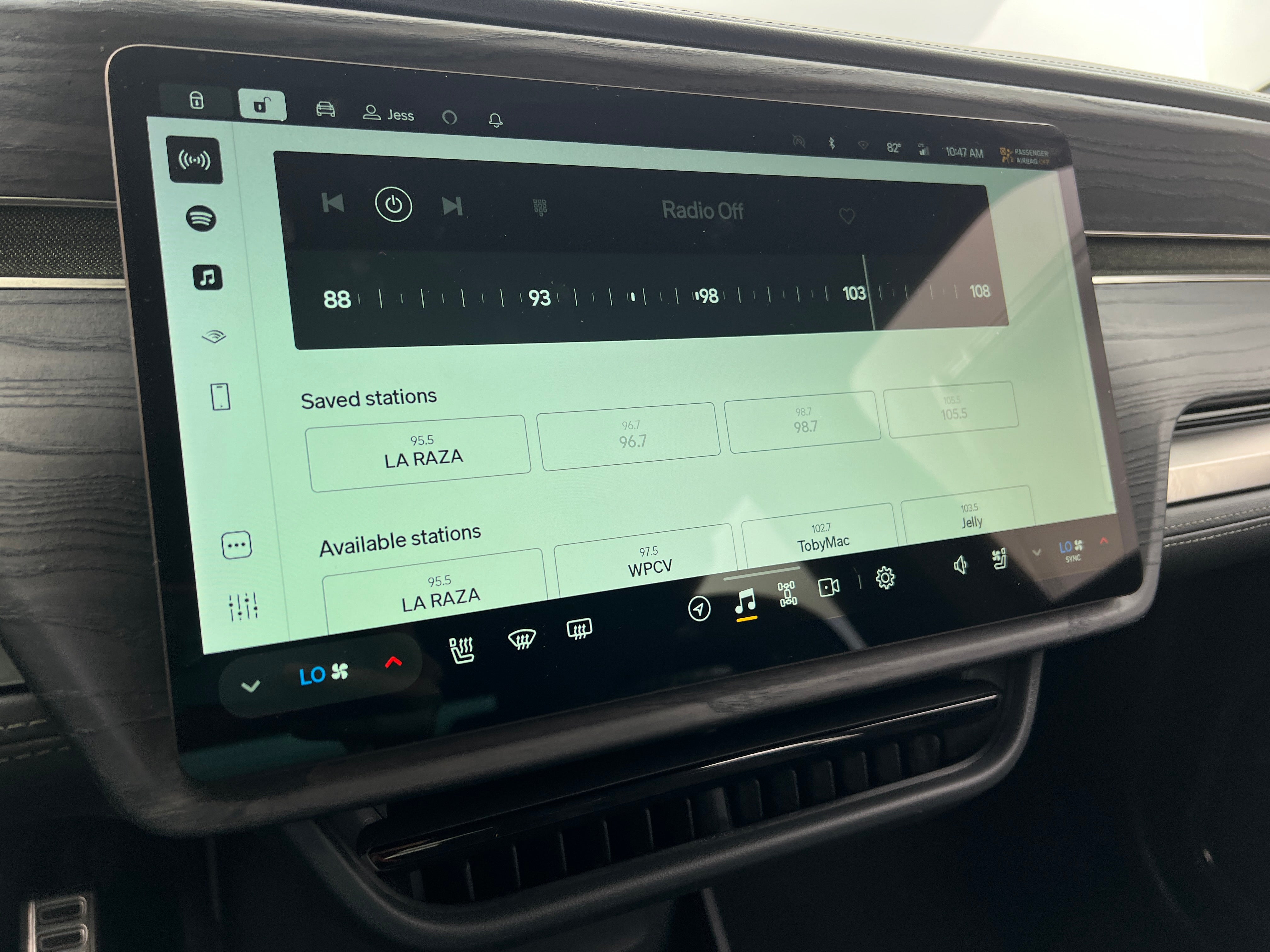 2023 Rivian R1T Adventure 3
