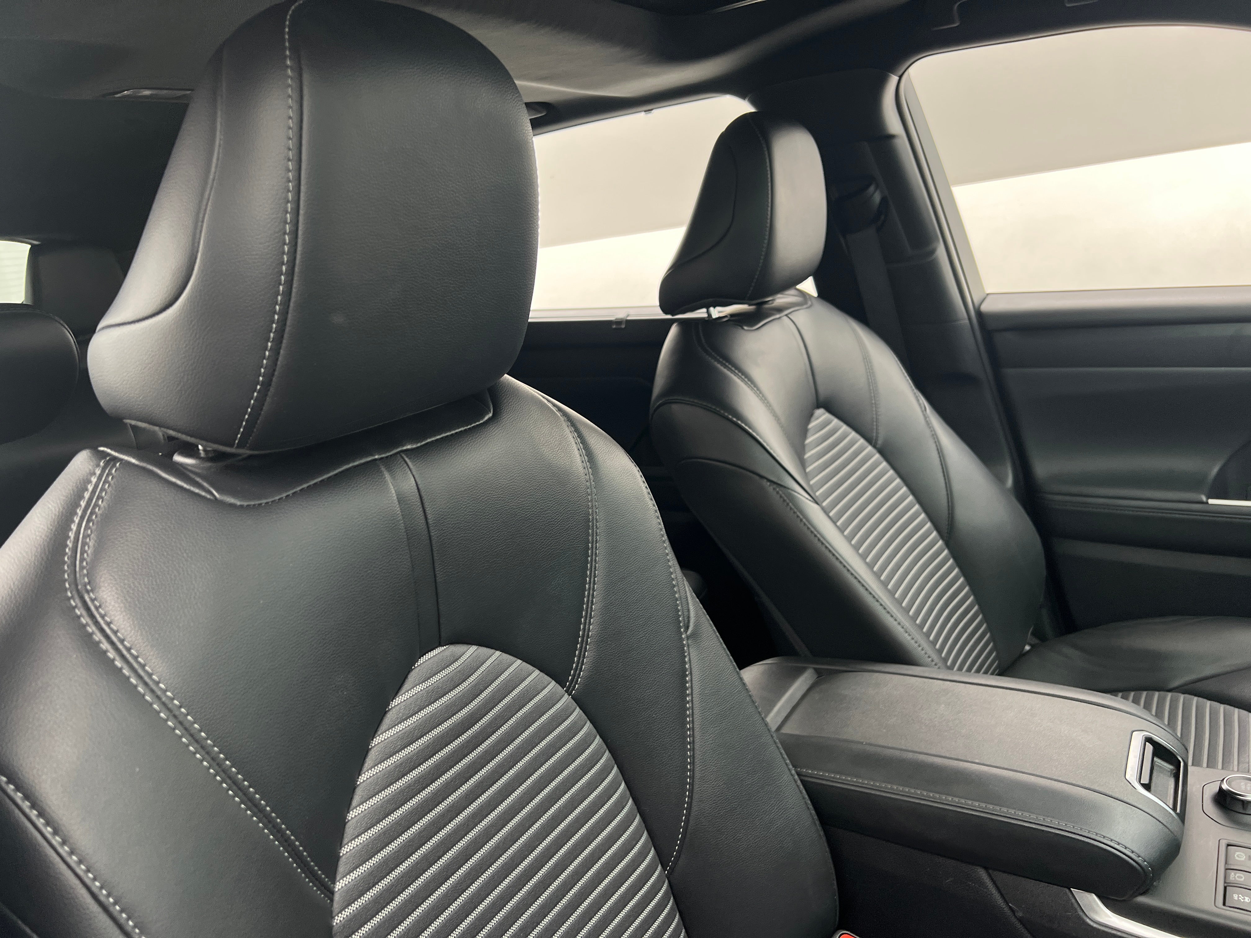 2024 Toyota Highlander XSE 2