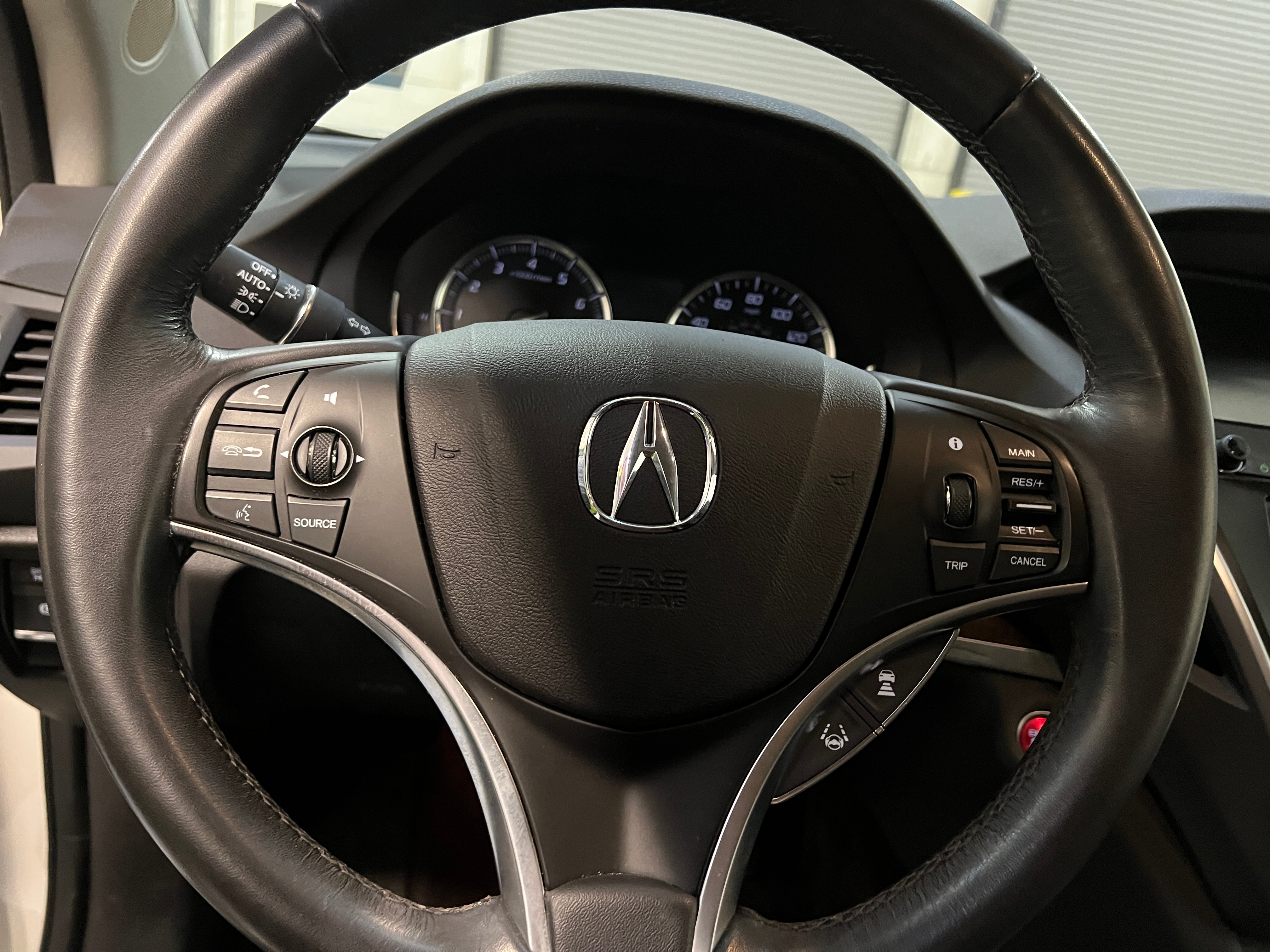 2017 Acura MDX Base 4