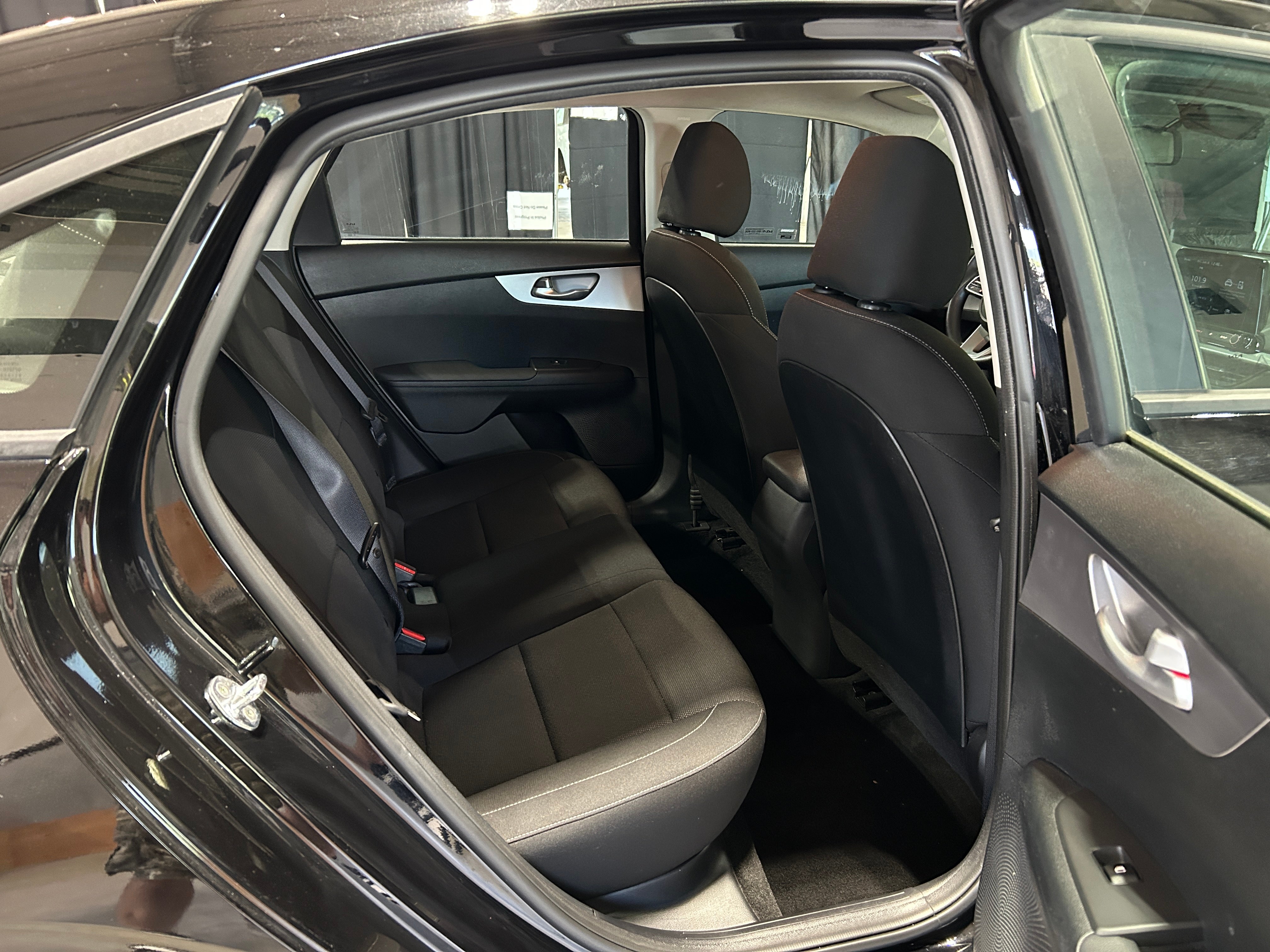 2023 Kia Forte LXS 6