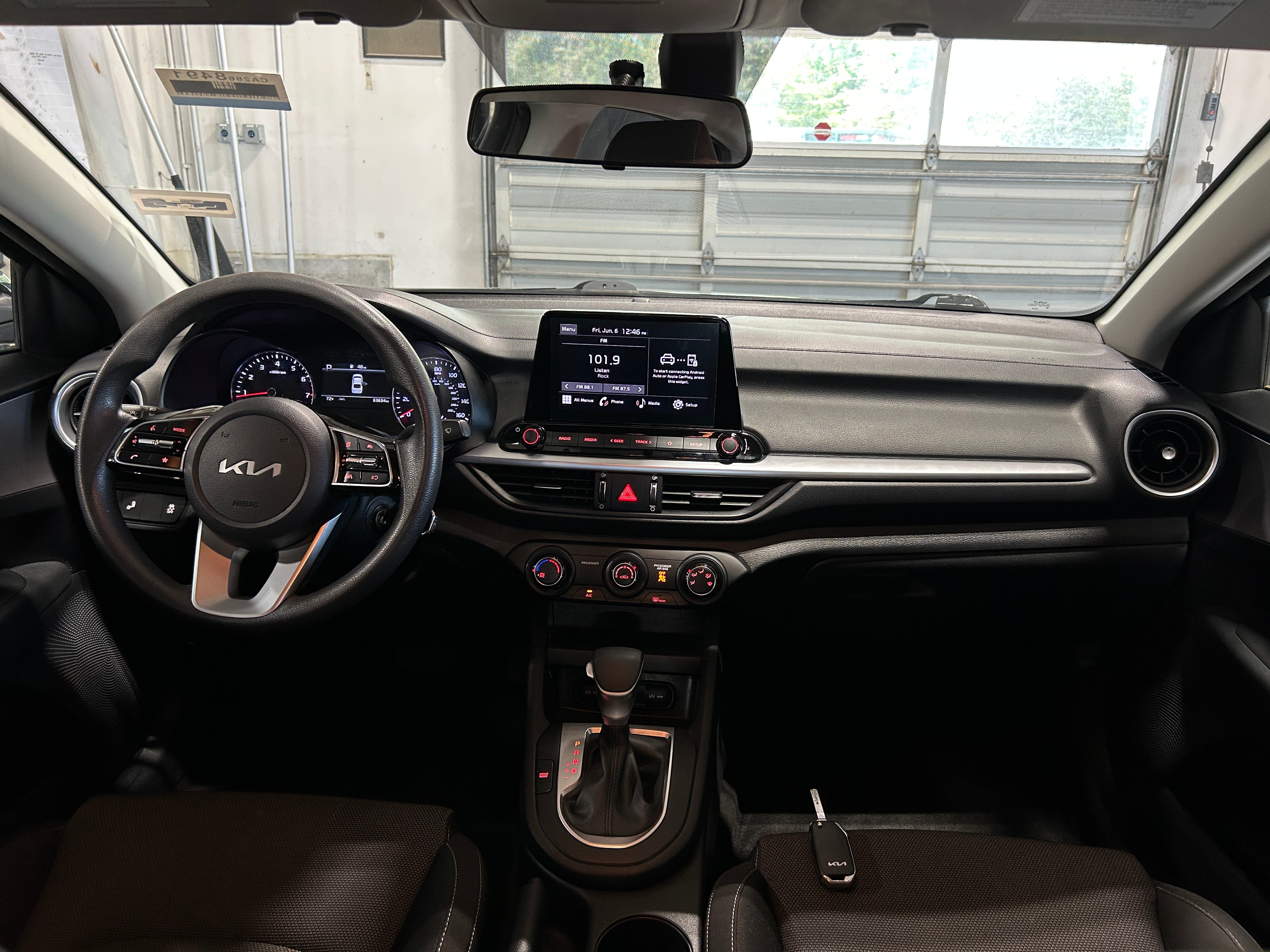 2023 Kia Forte LXS 3