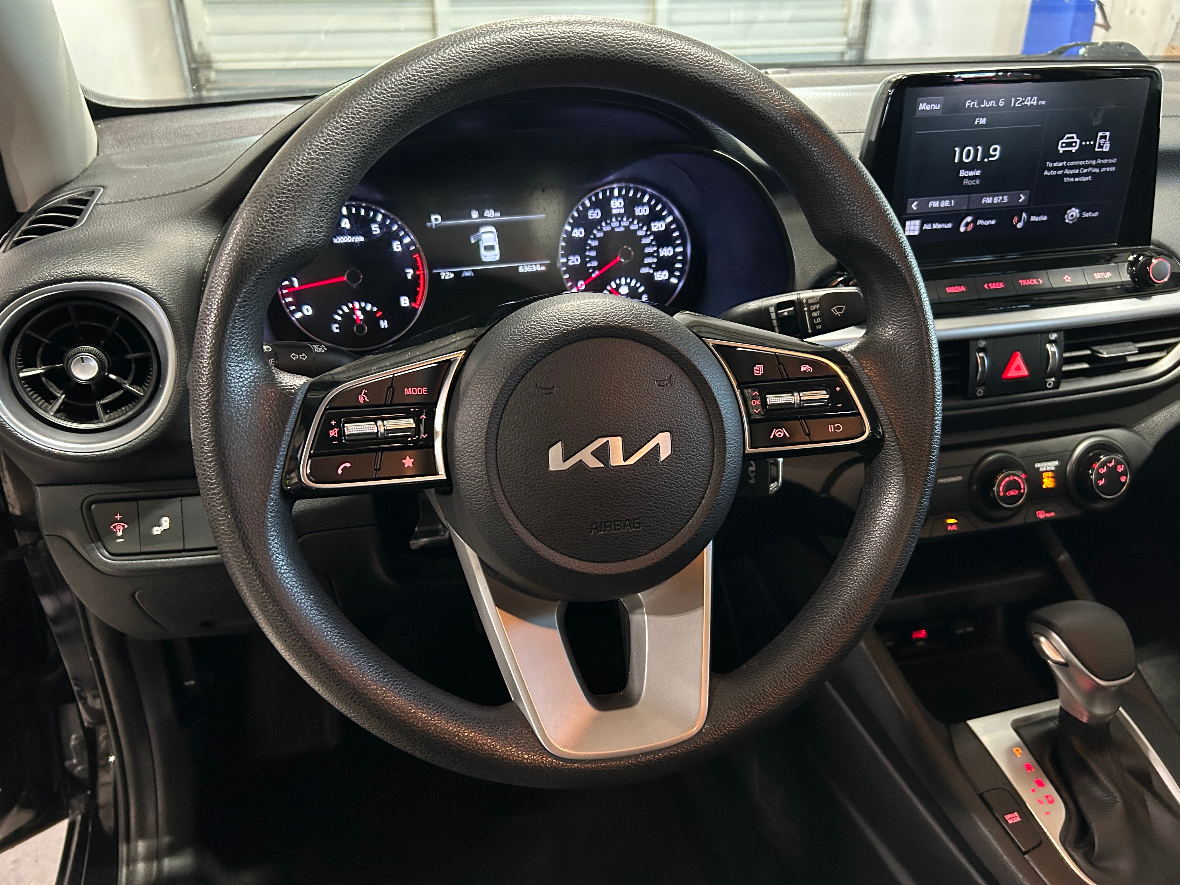 2023 Kia Forte LXS 5