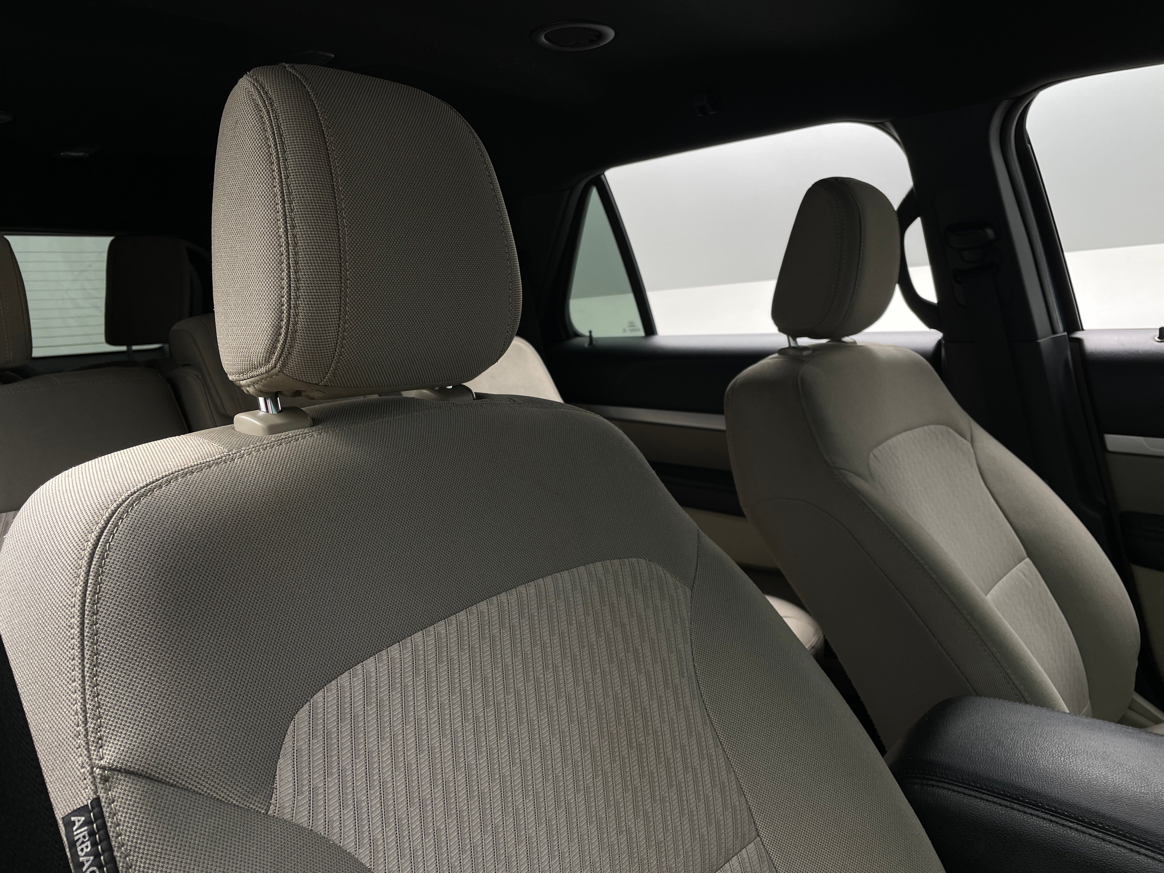 2018 Ford Explorer Base 2