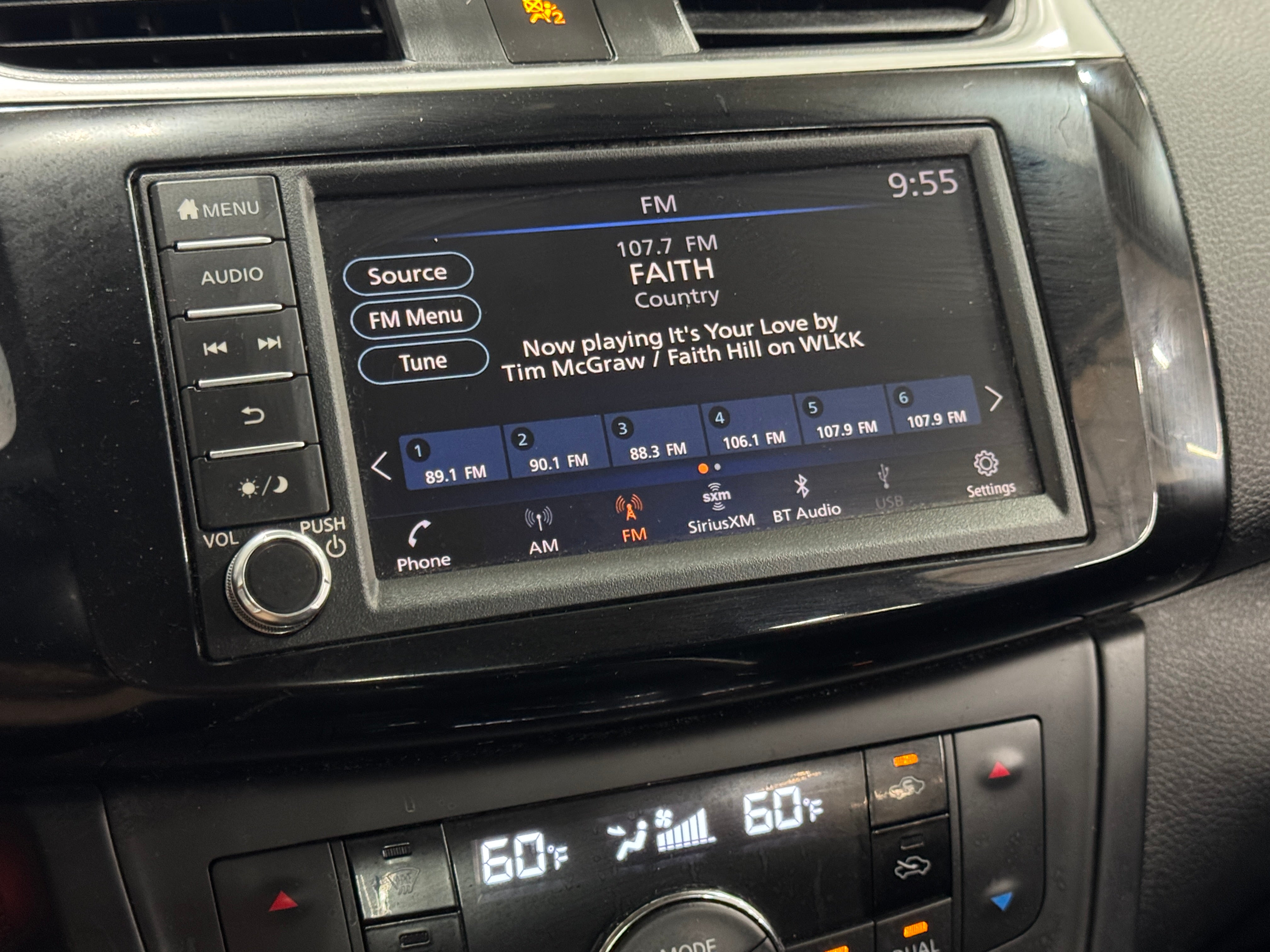 2019 Nissan Sentra SV 4