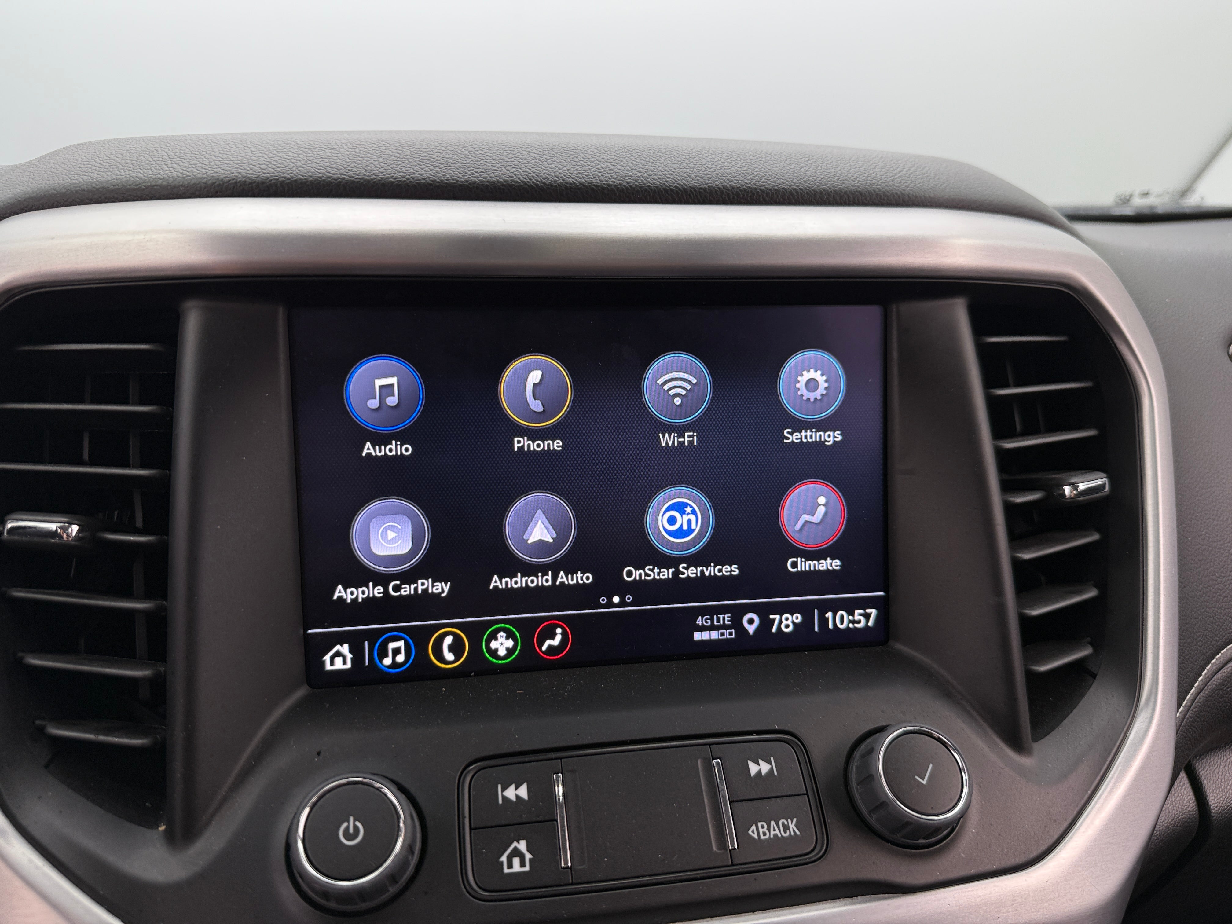 2023 GMC Acadia SLE 4