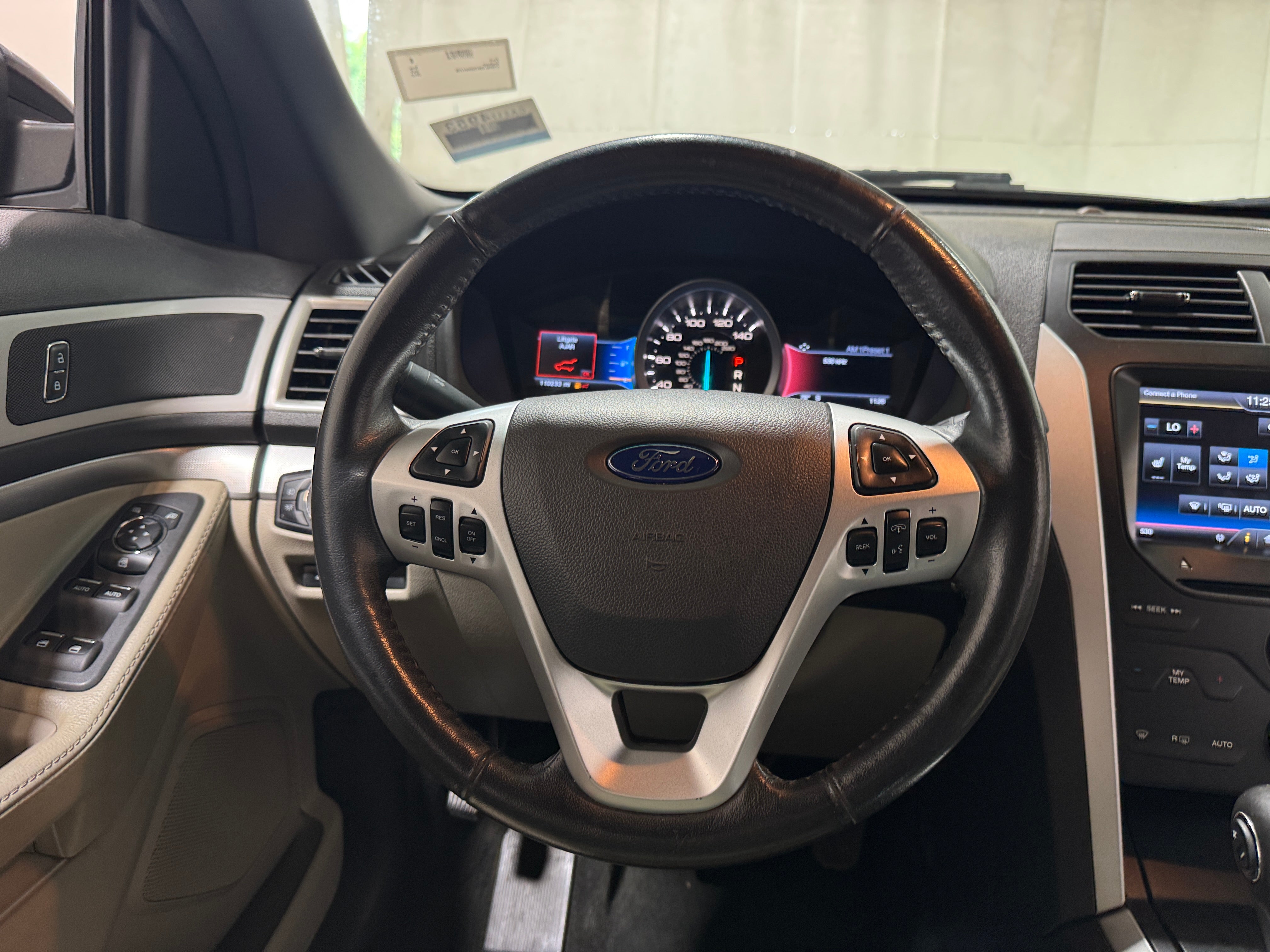 2014 Ford Explorer XLT 4