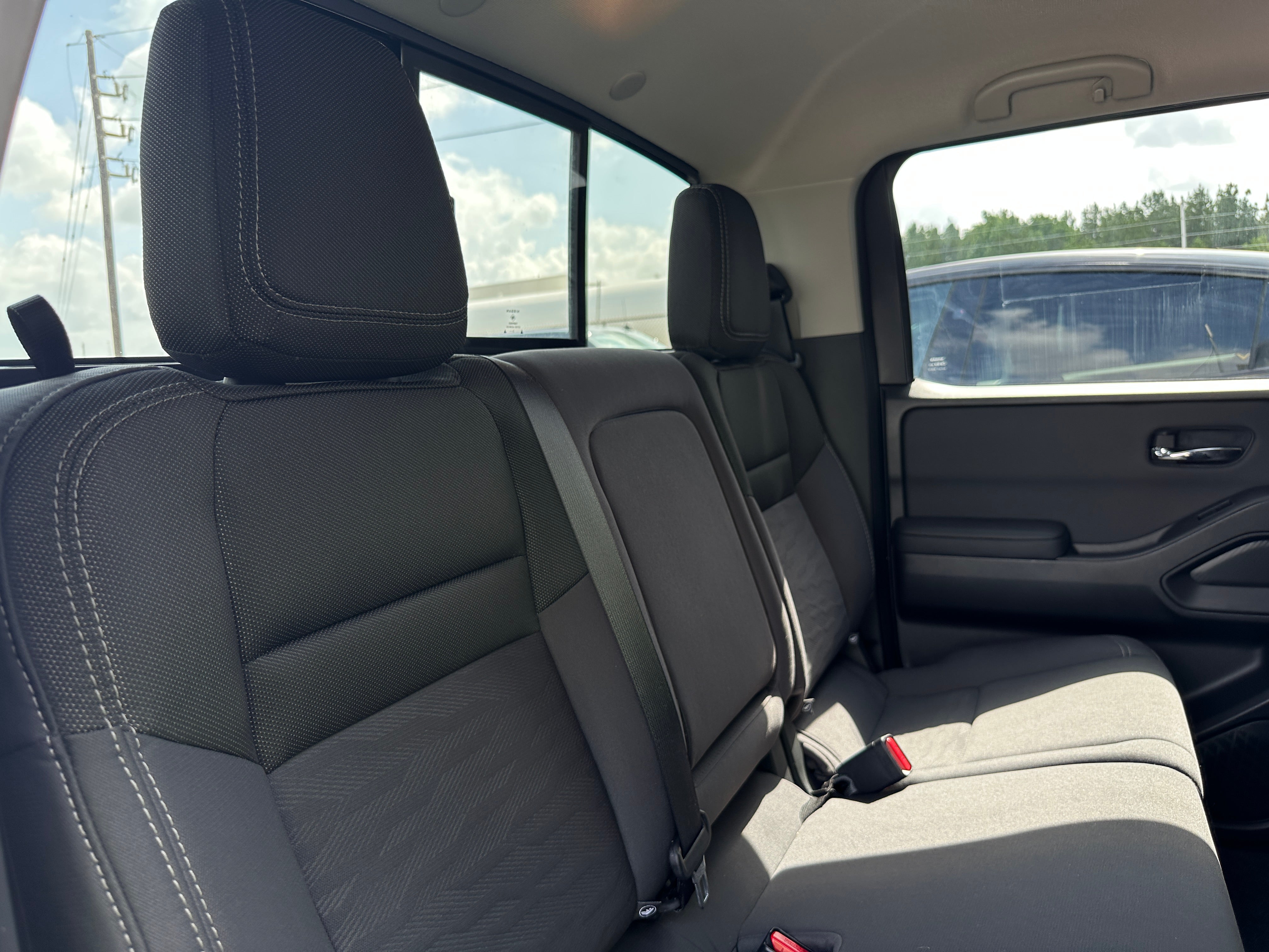2024 Nissan Frontier SV 6