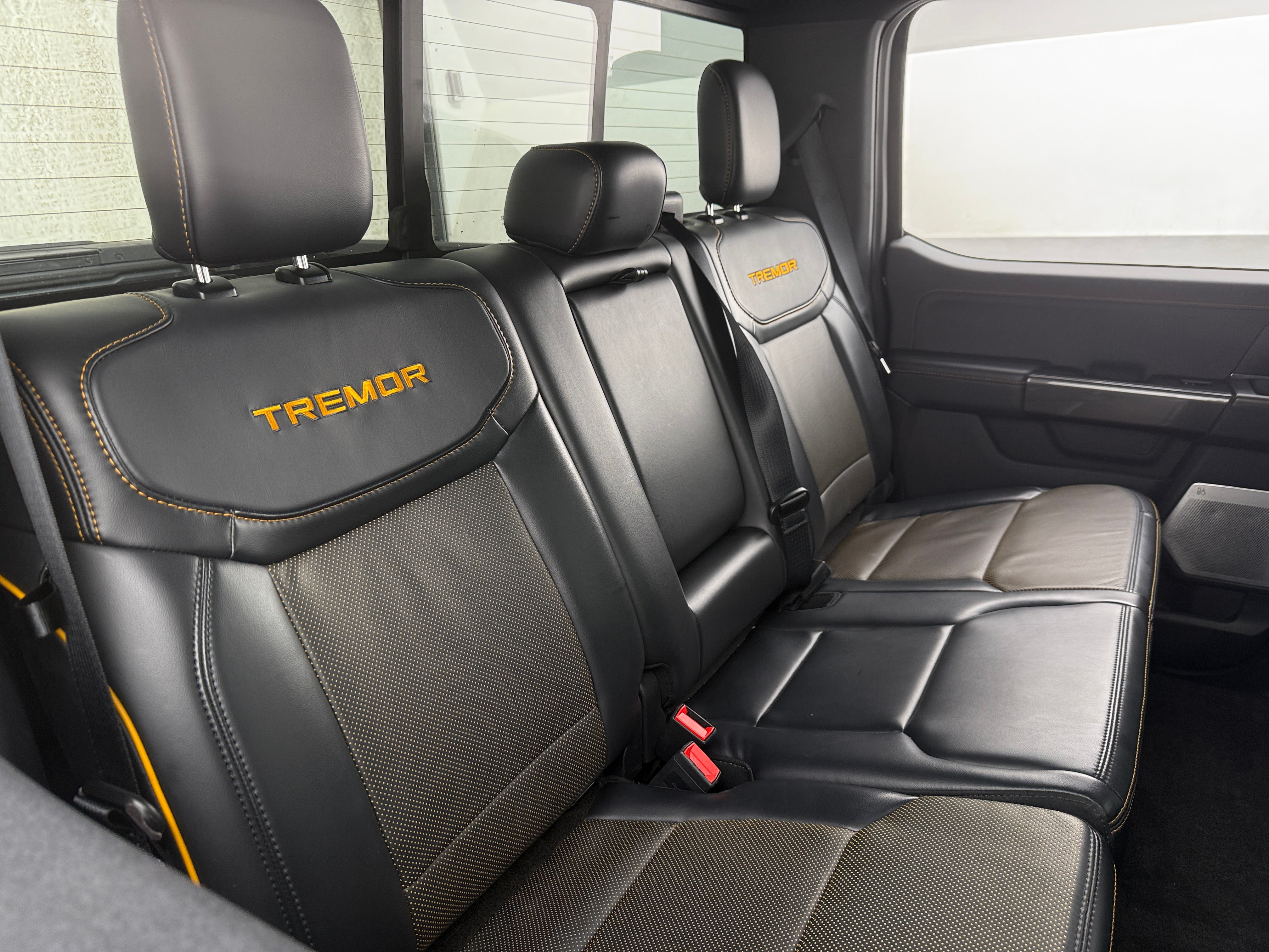 2023 Ford Econoline E-150 6