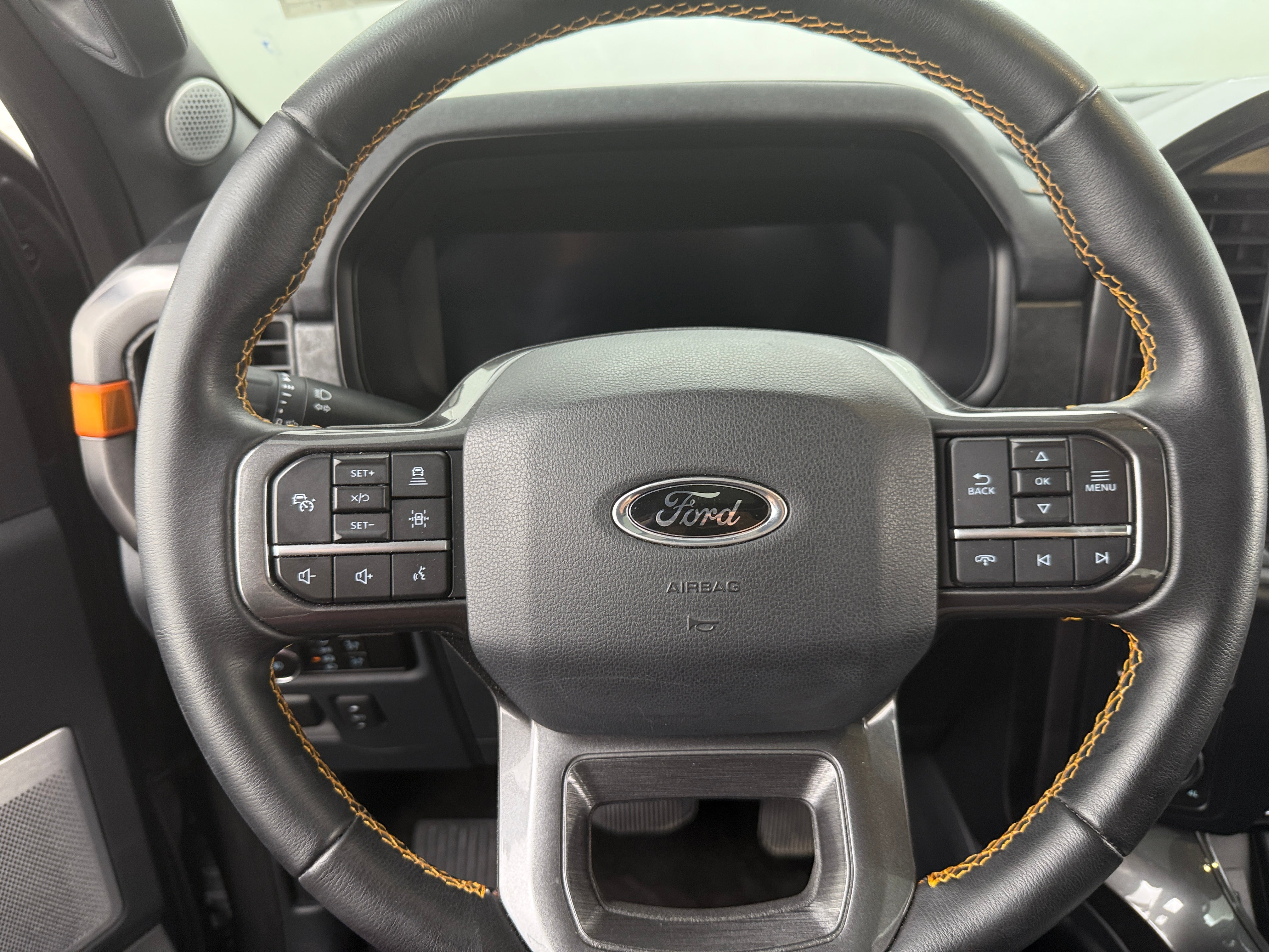 2023 Ford Econoline E-150 5