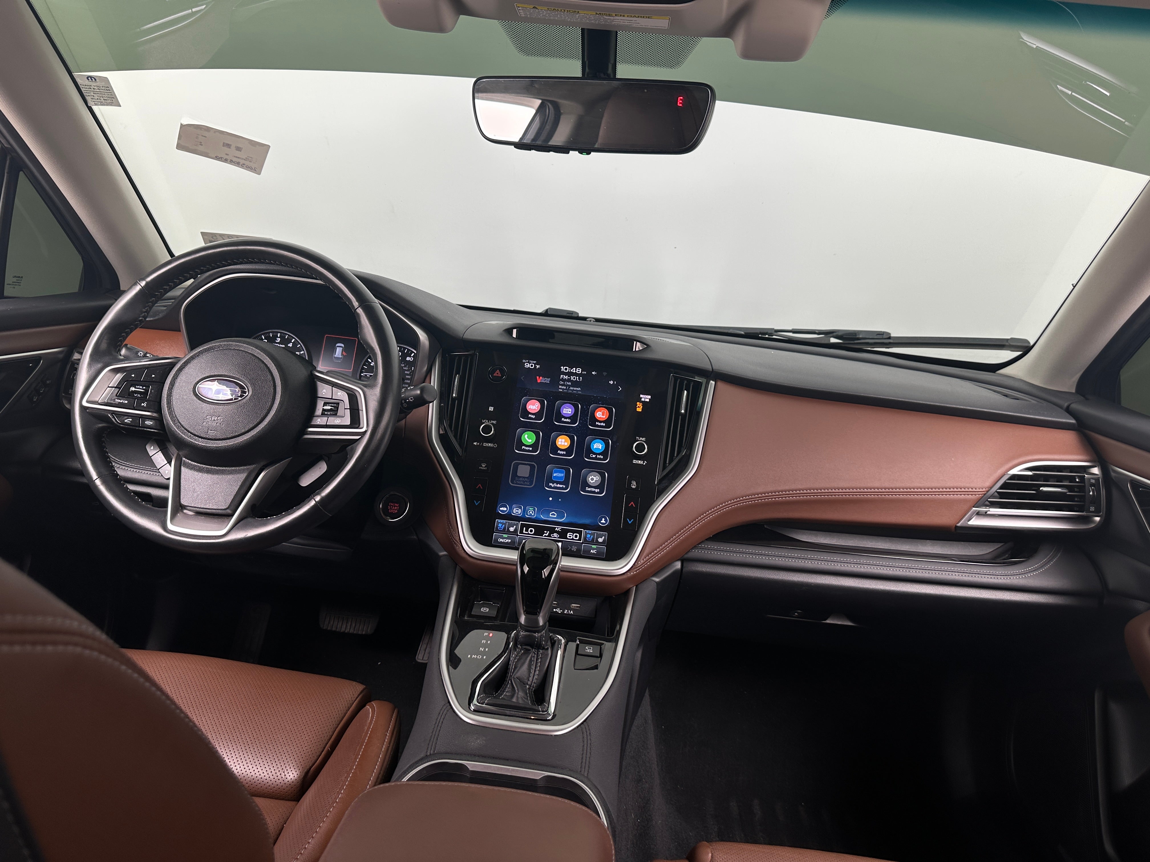 2022 Subaru Outback Touring 2