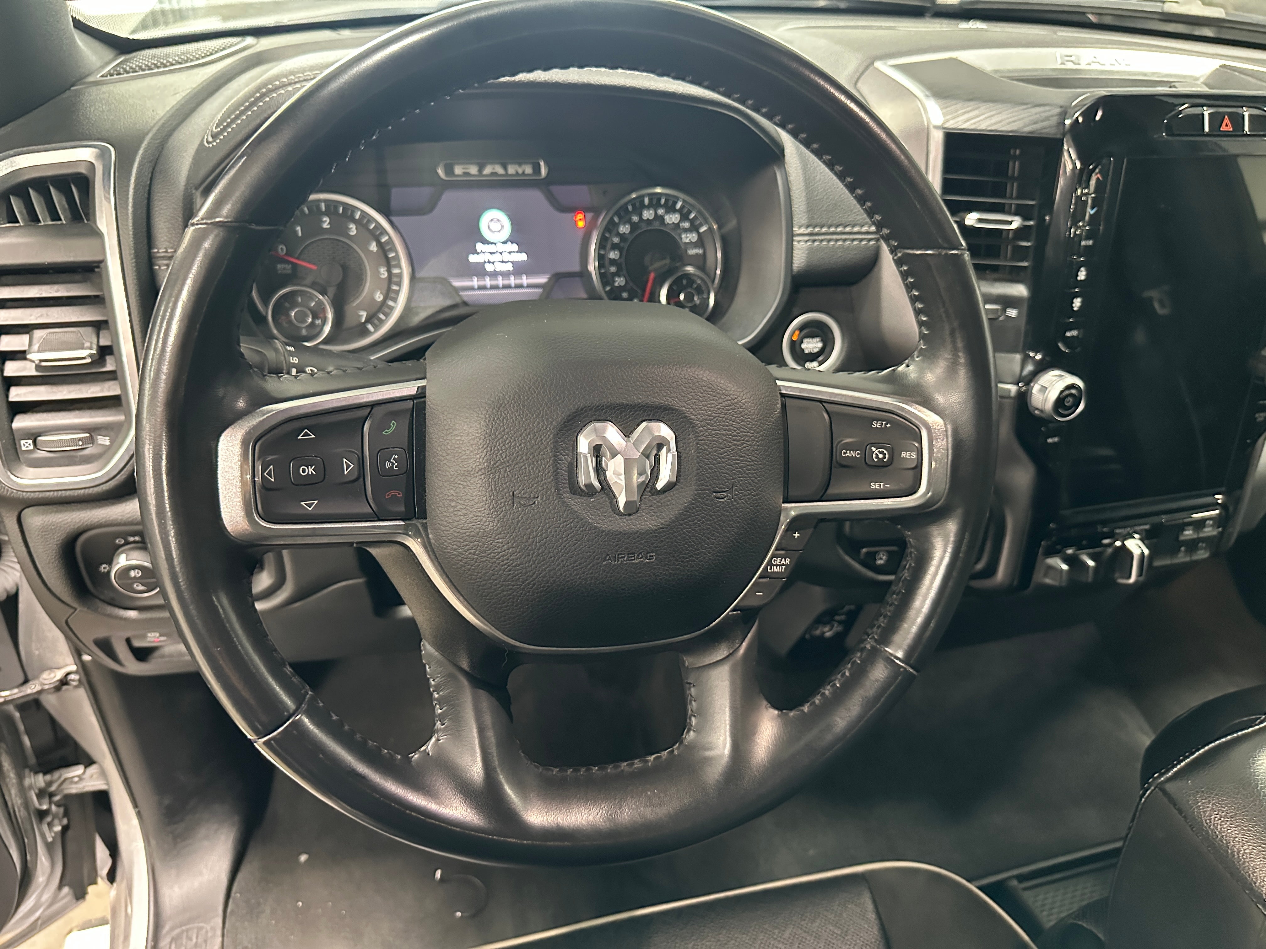 2023 RAM 1500 Laramie 4