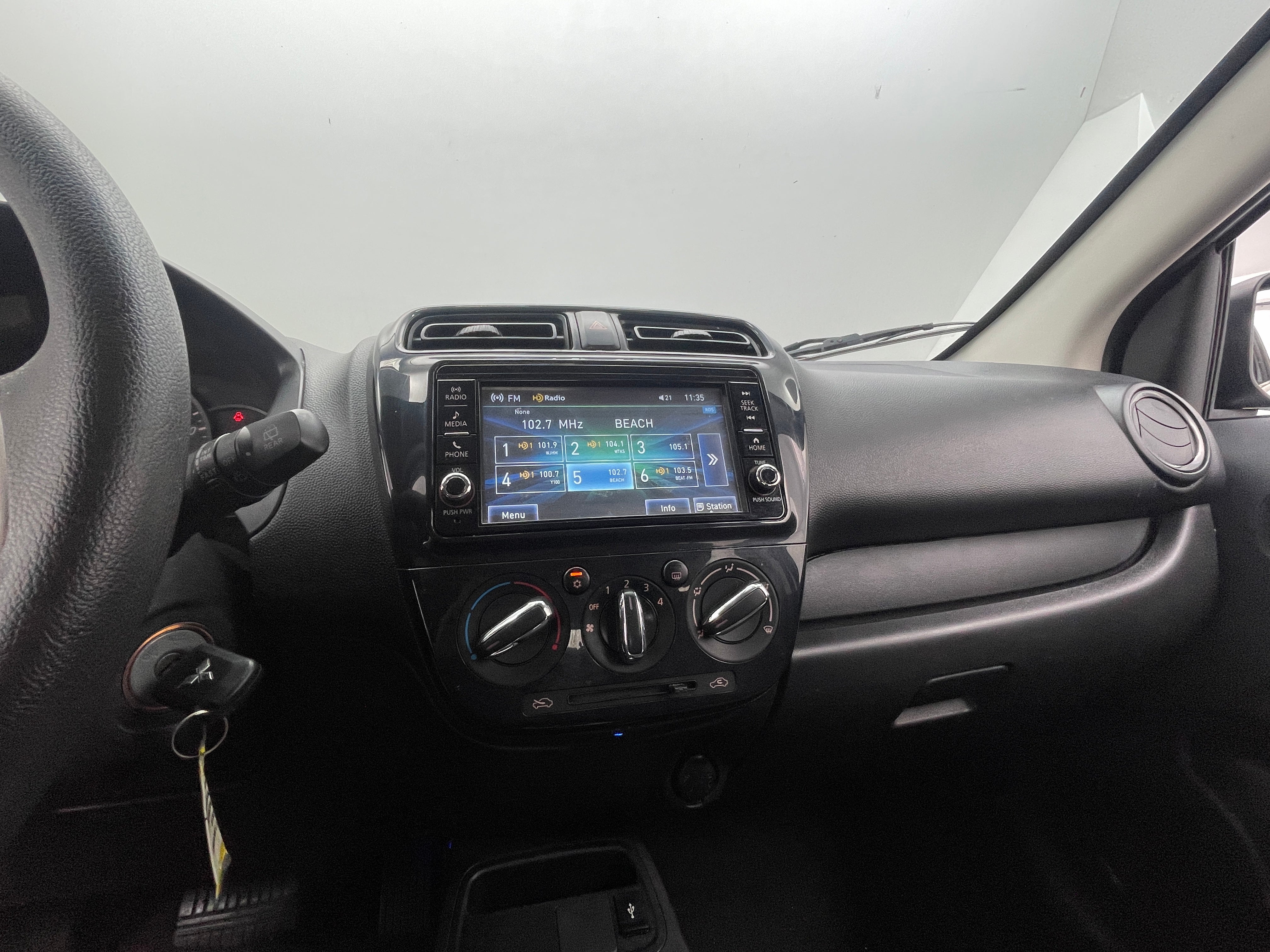 2018 Mitsubishi Mirage ES 4