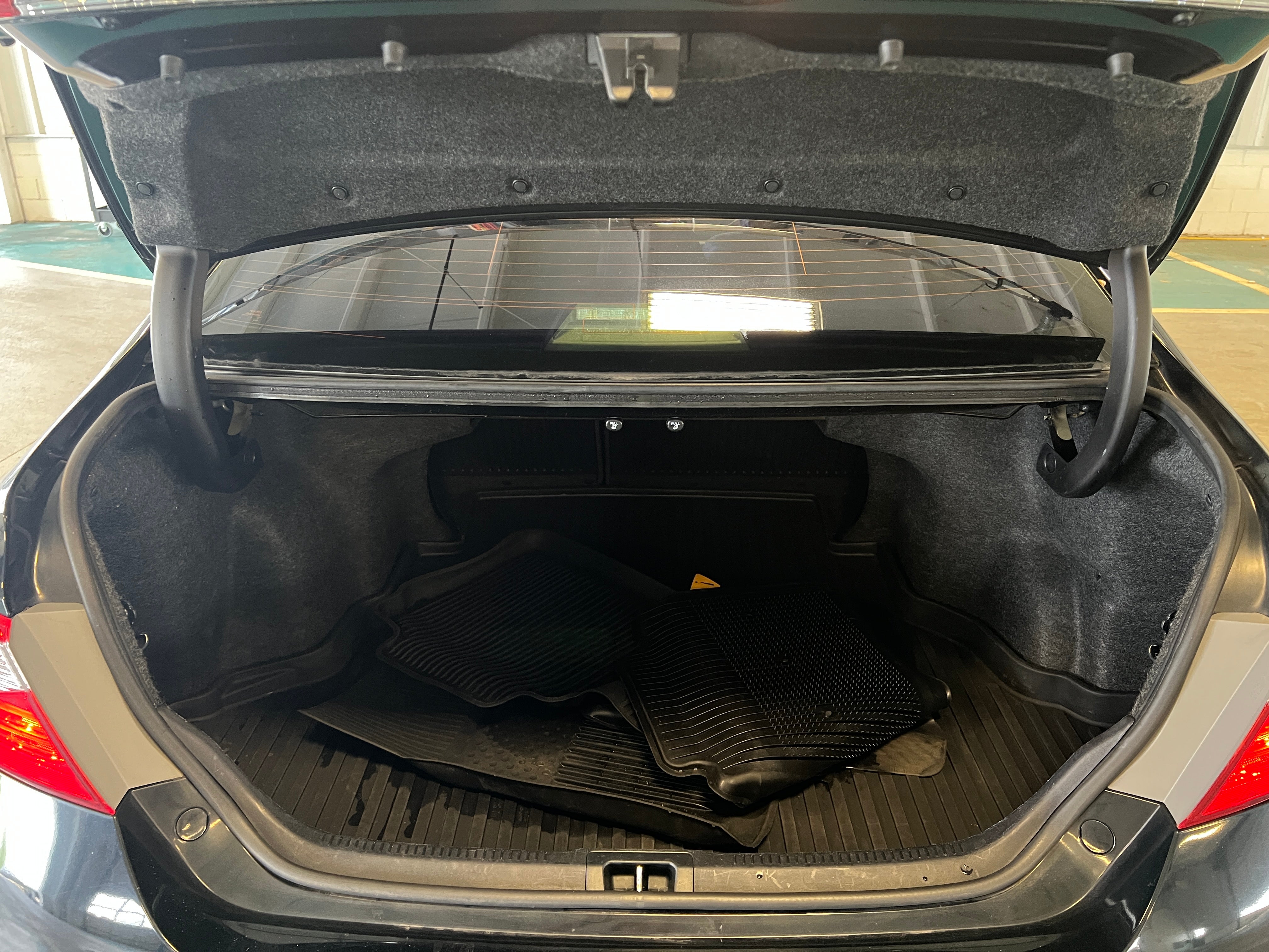 2017 Toyota Camry XLE 6