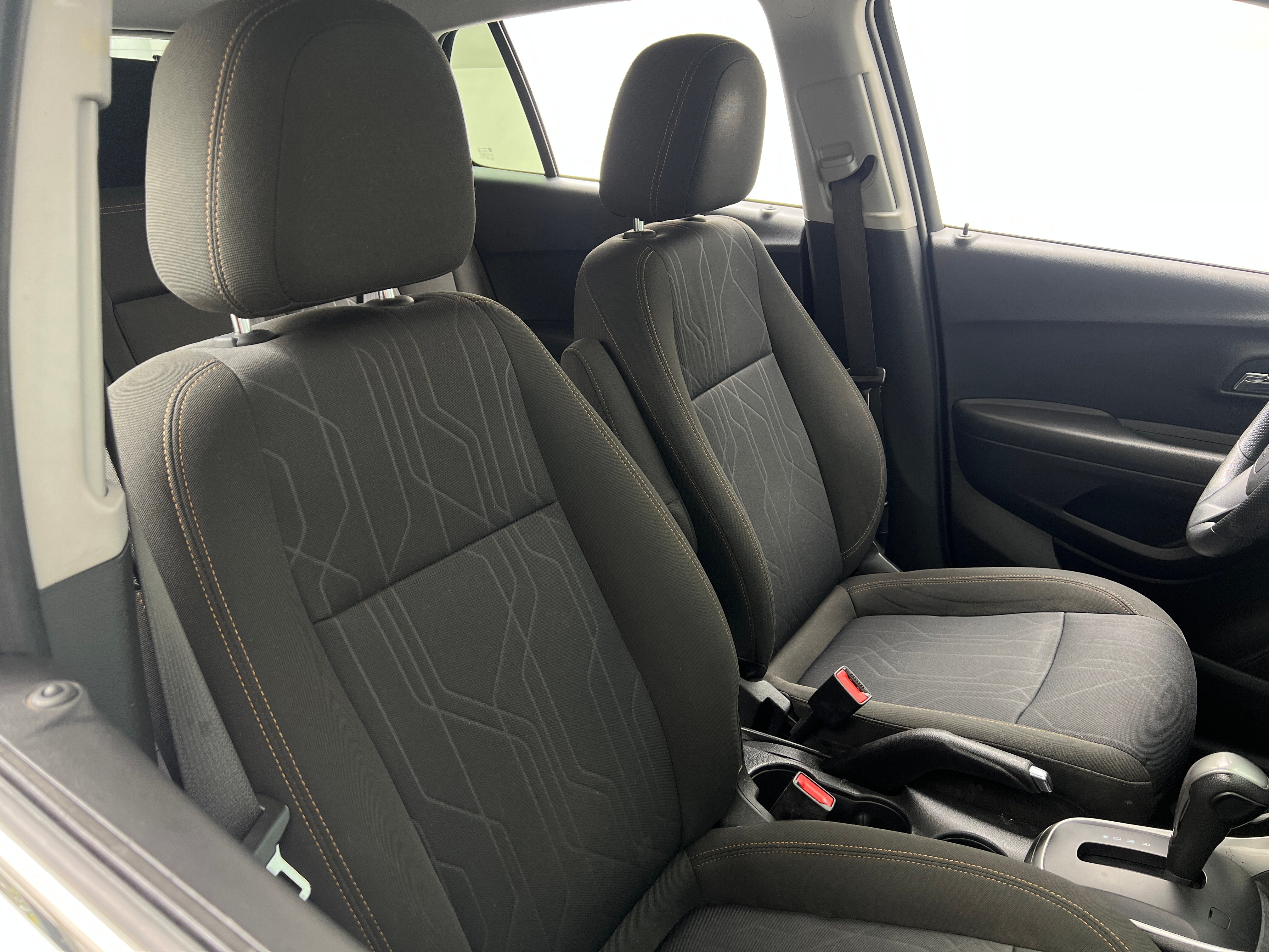 2020 Chevrolet Trax LT 2