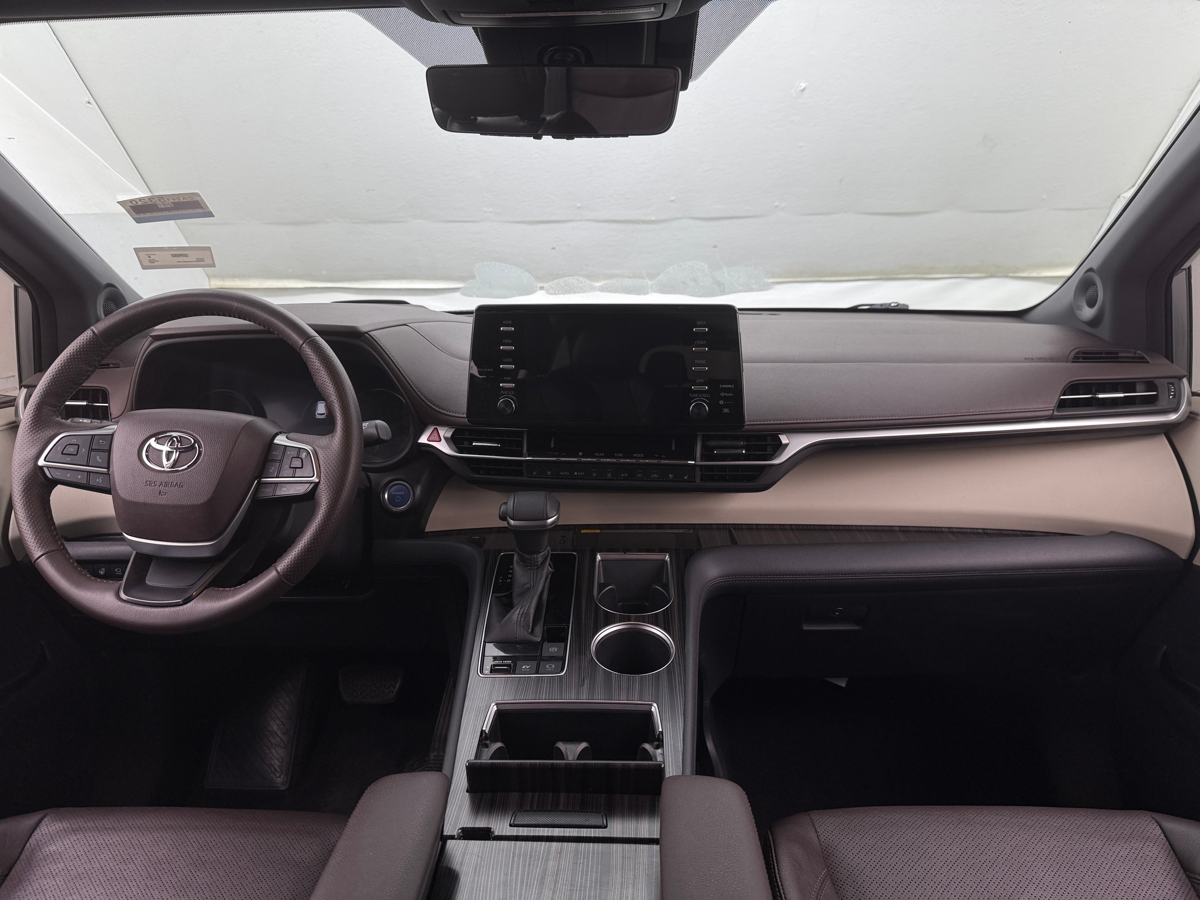 2021 Toyota Sienna Platinum 2