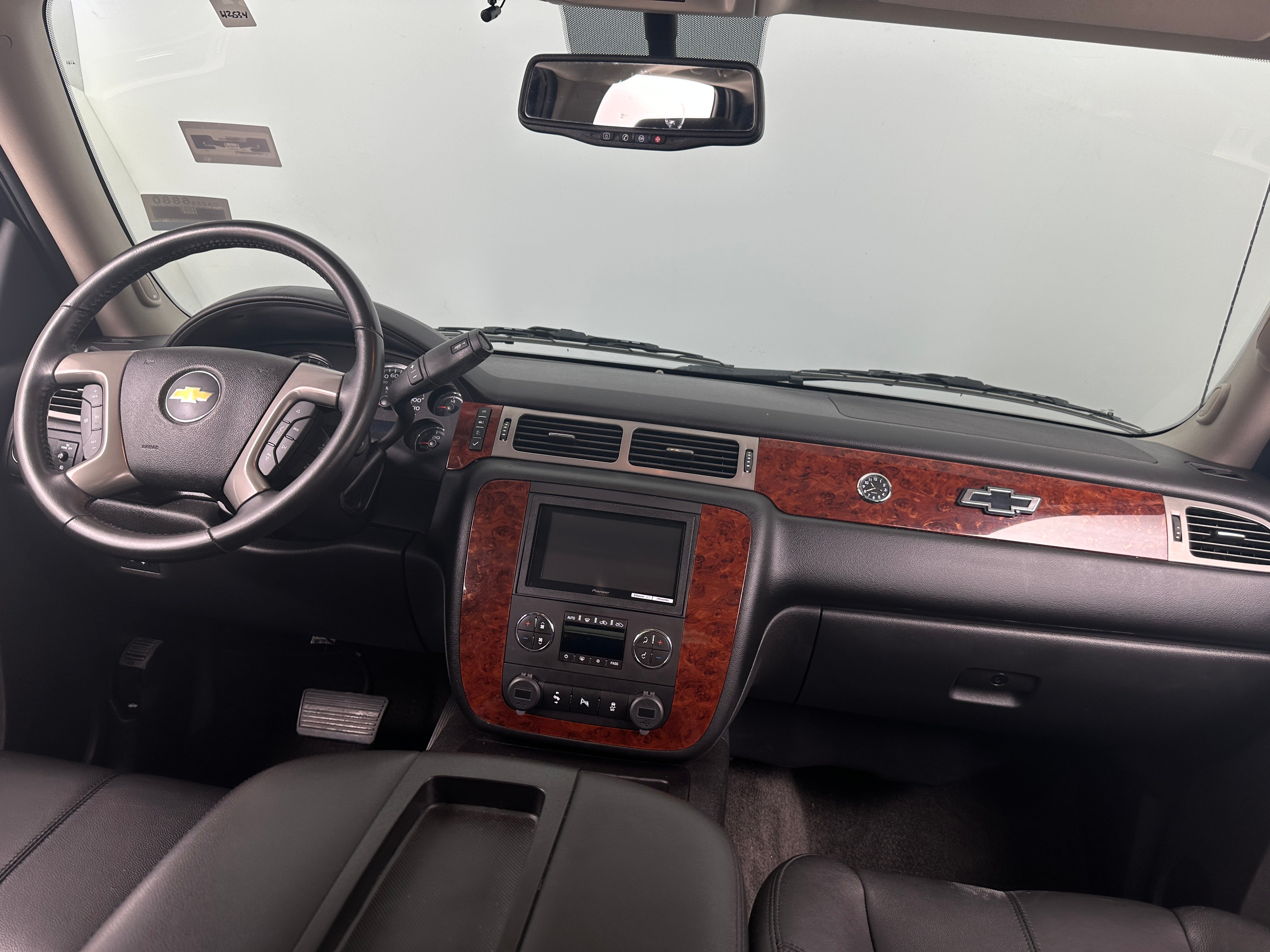 2012 Chevrolet Avalanche 1500 LT 2