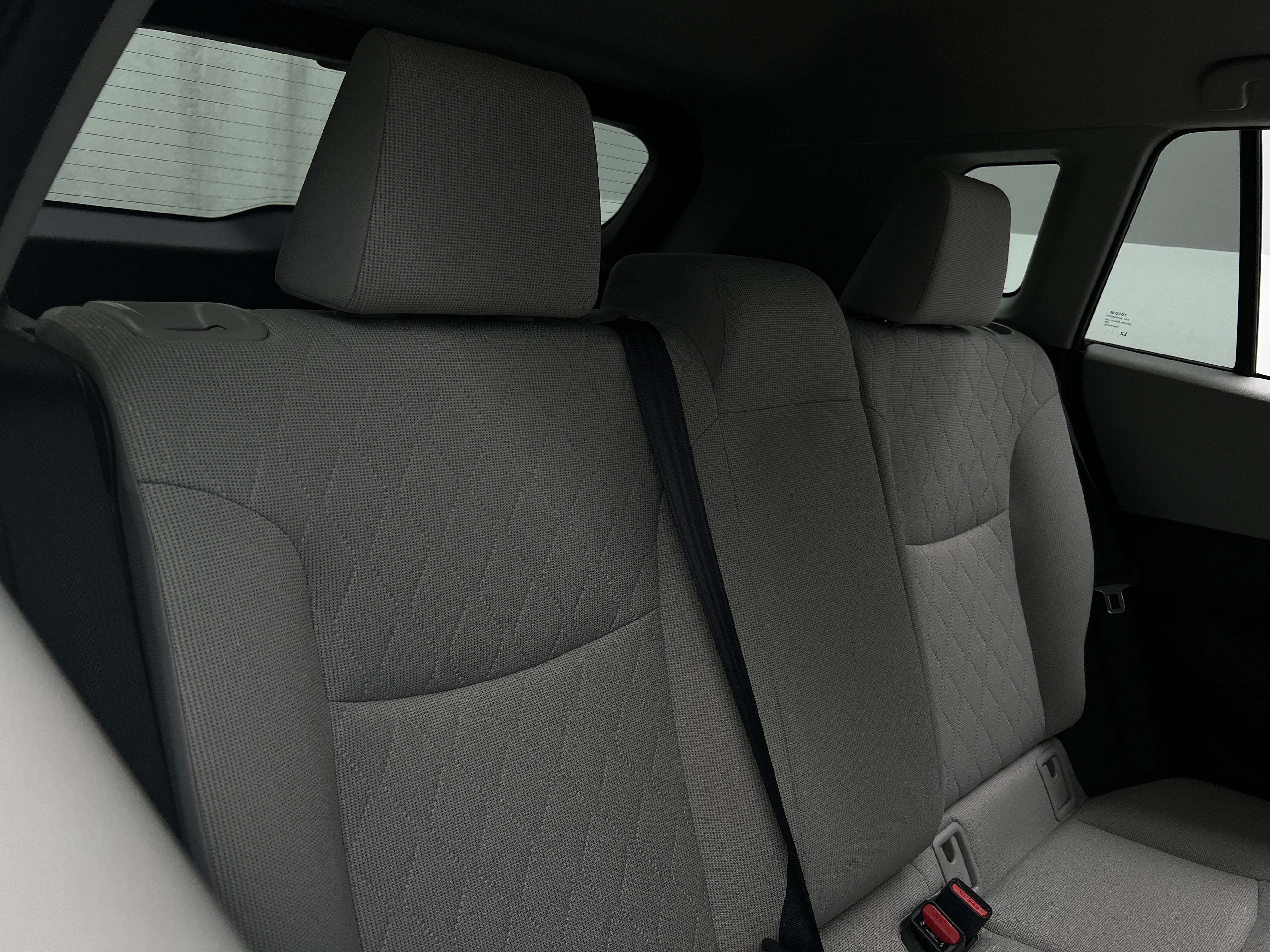 2022 Toyota Corolla Cross LE 6