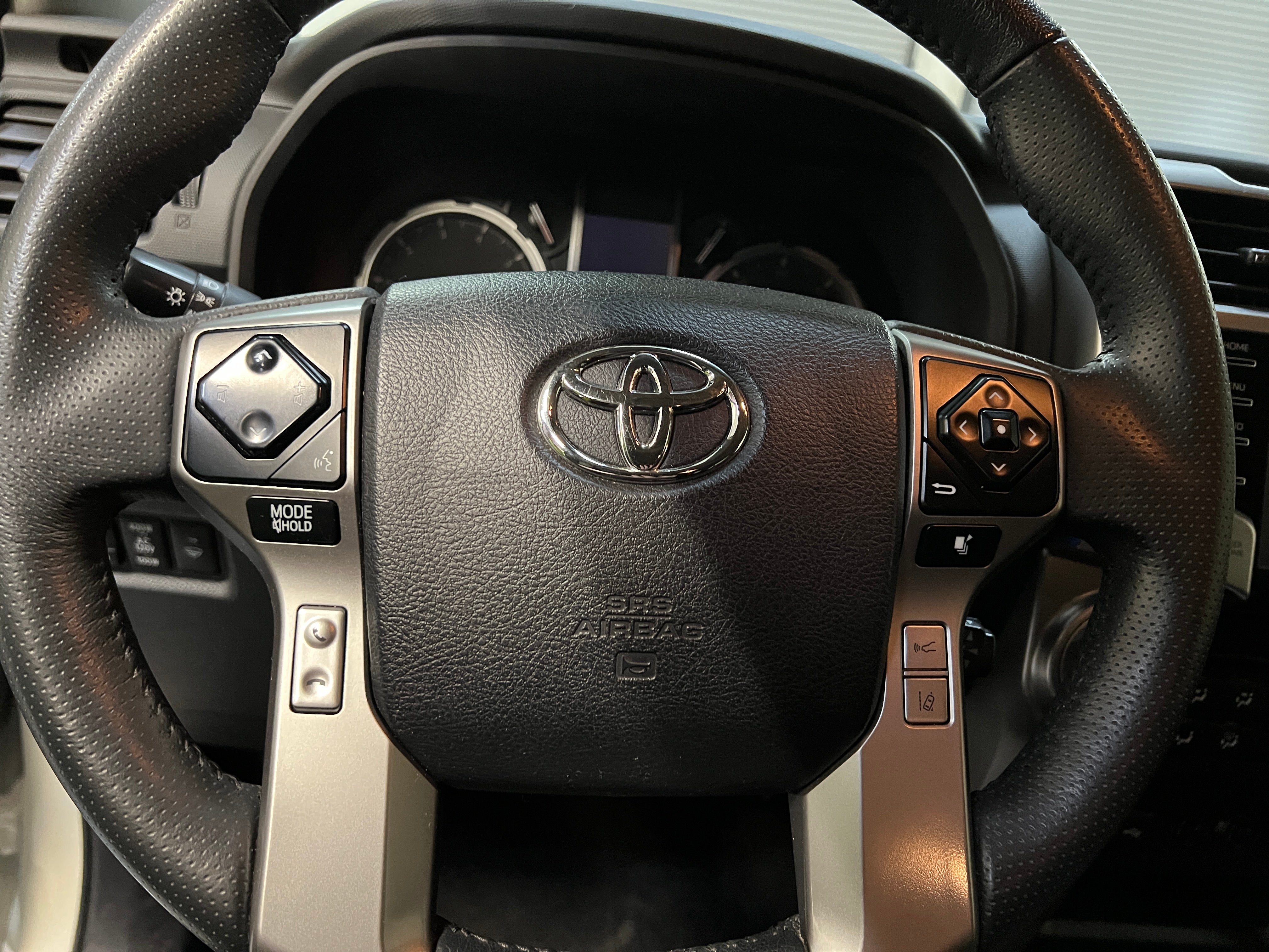 2022 Toyota 4Runner Limited 4