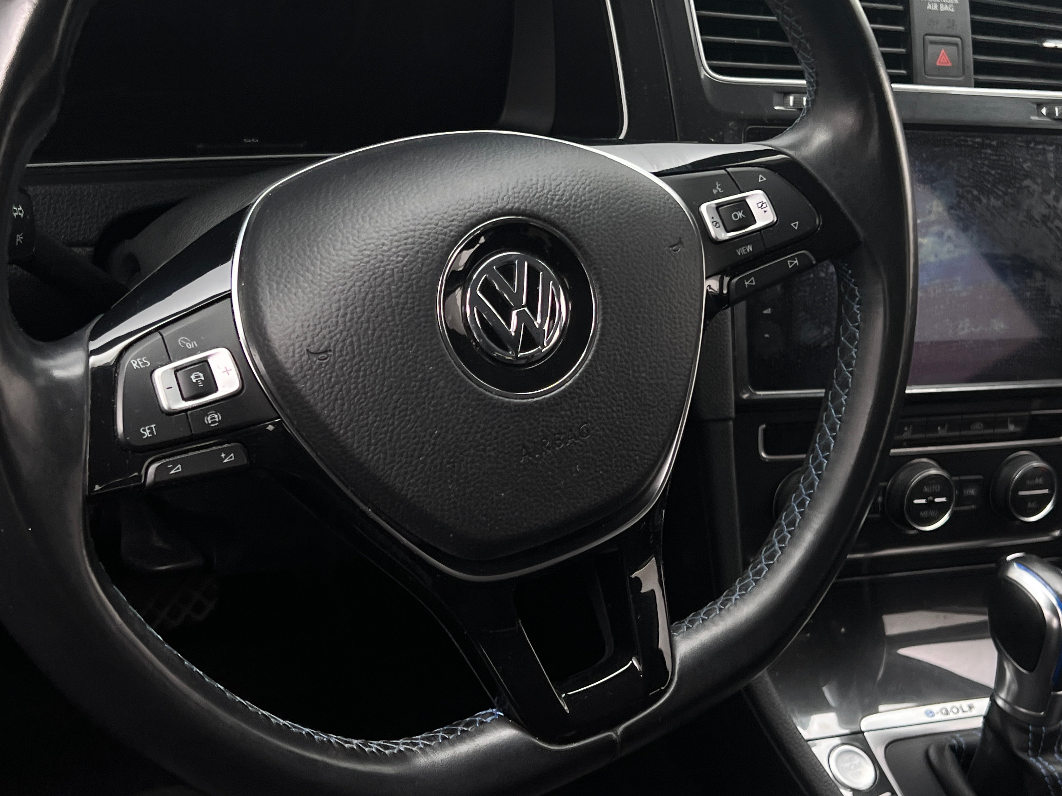 2019 Volkswagen e-Golf SEL Premium 4