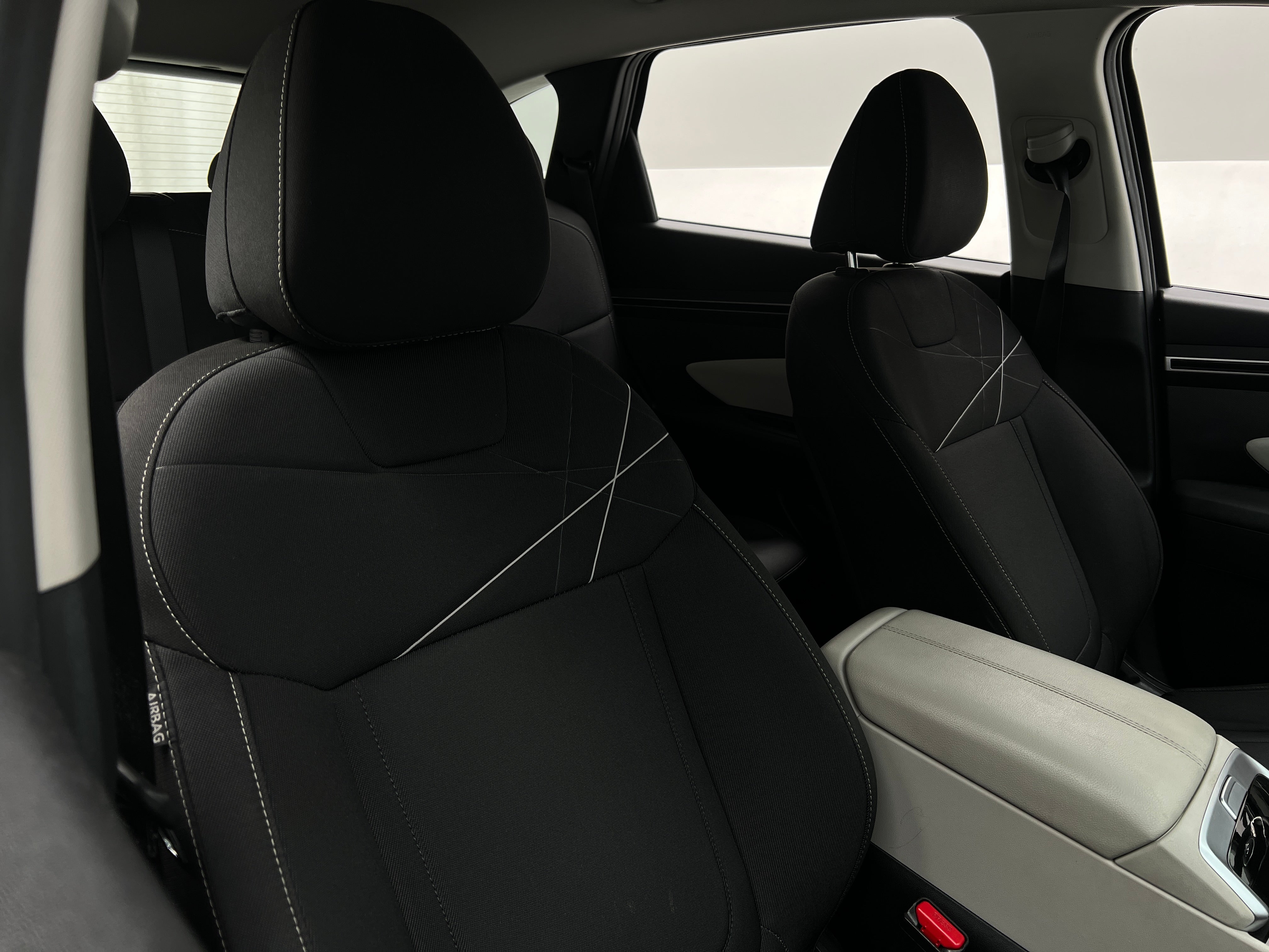 2022 Hyundai Tucson SE 2