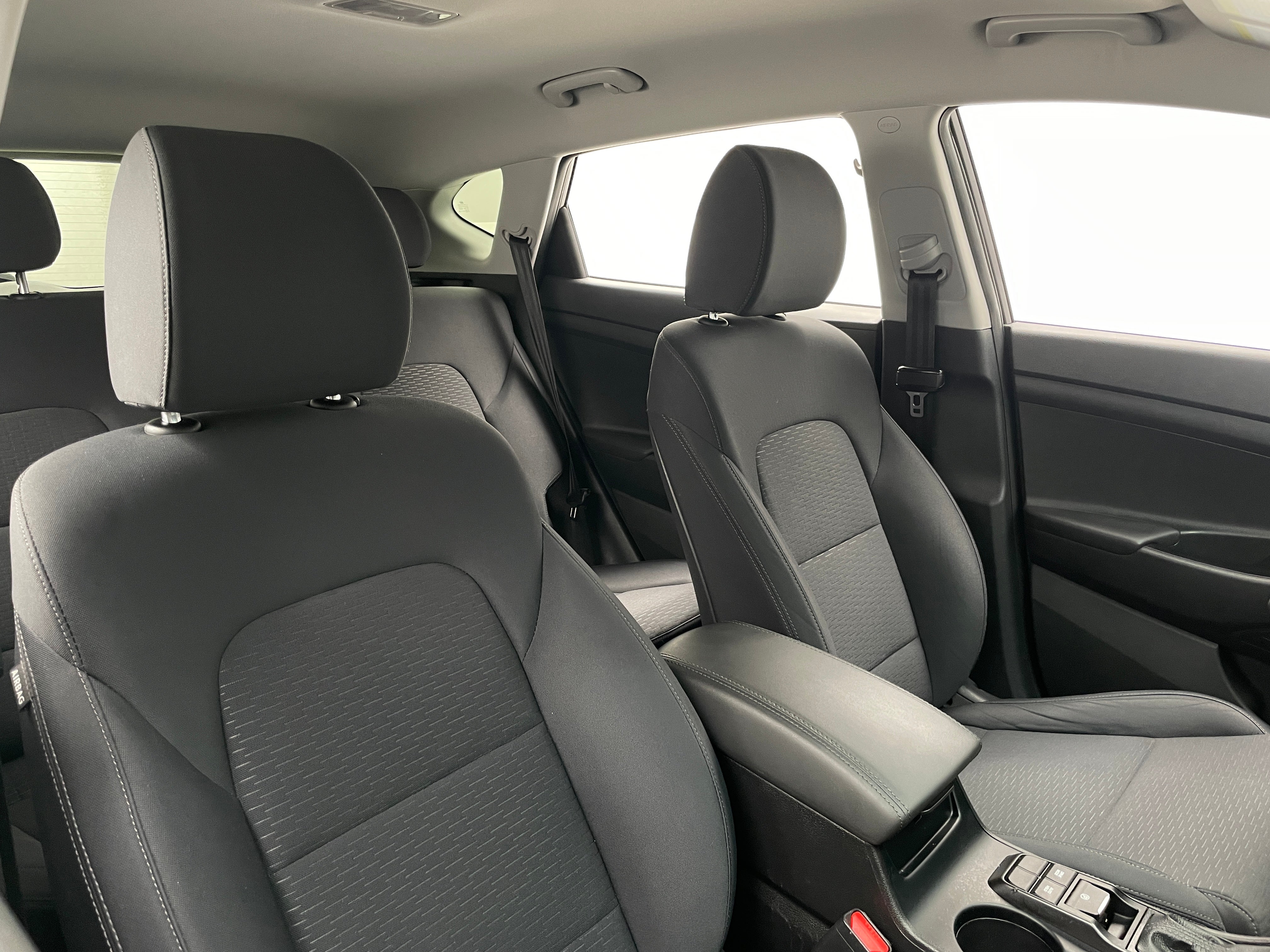2021 Hyundai Tucson SE 2