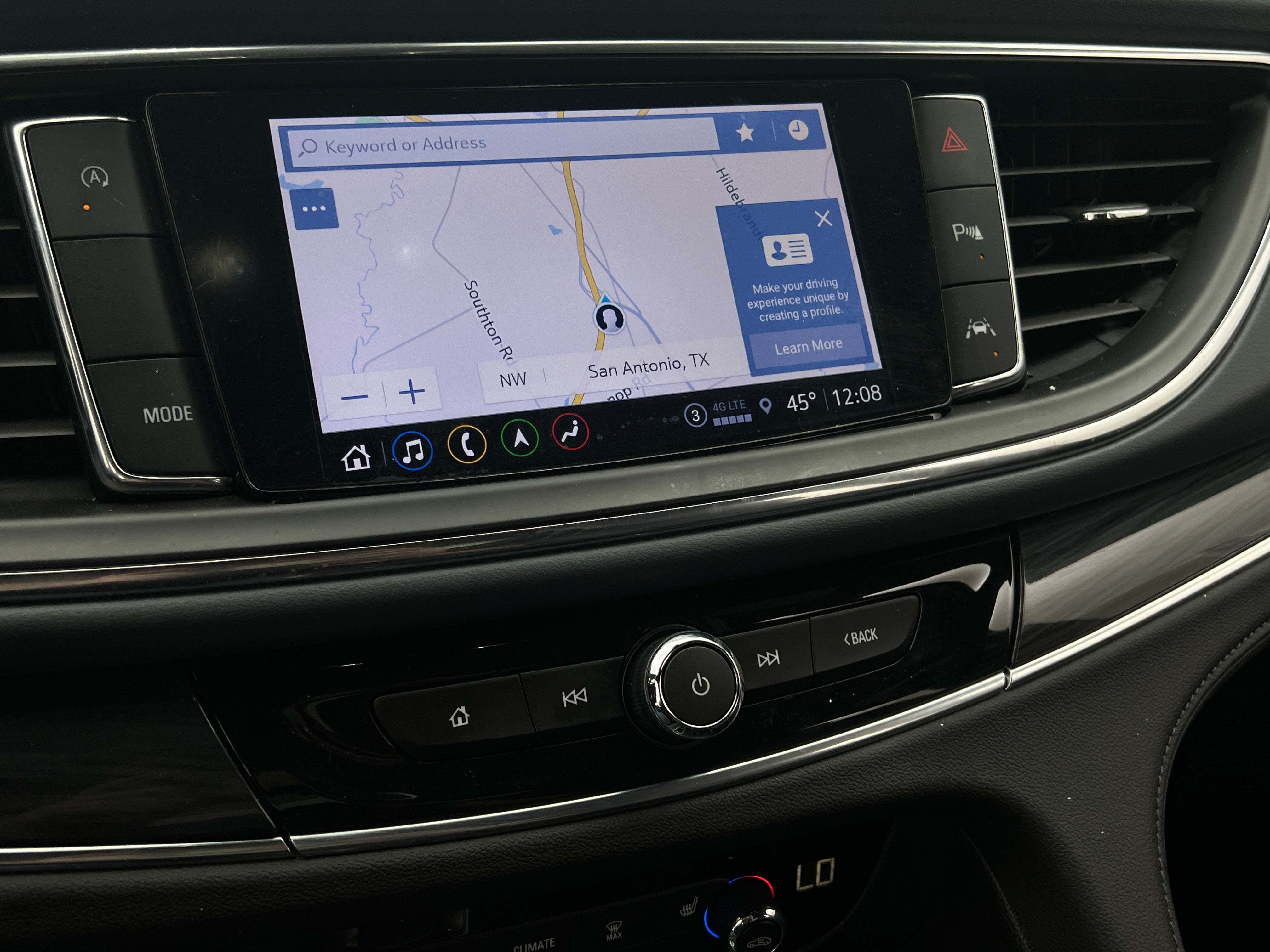2022 Buick Enclave Essence 3
