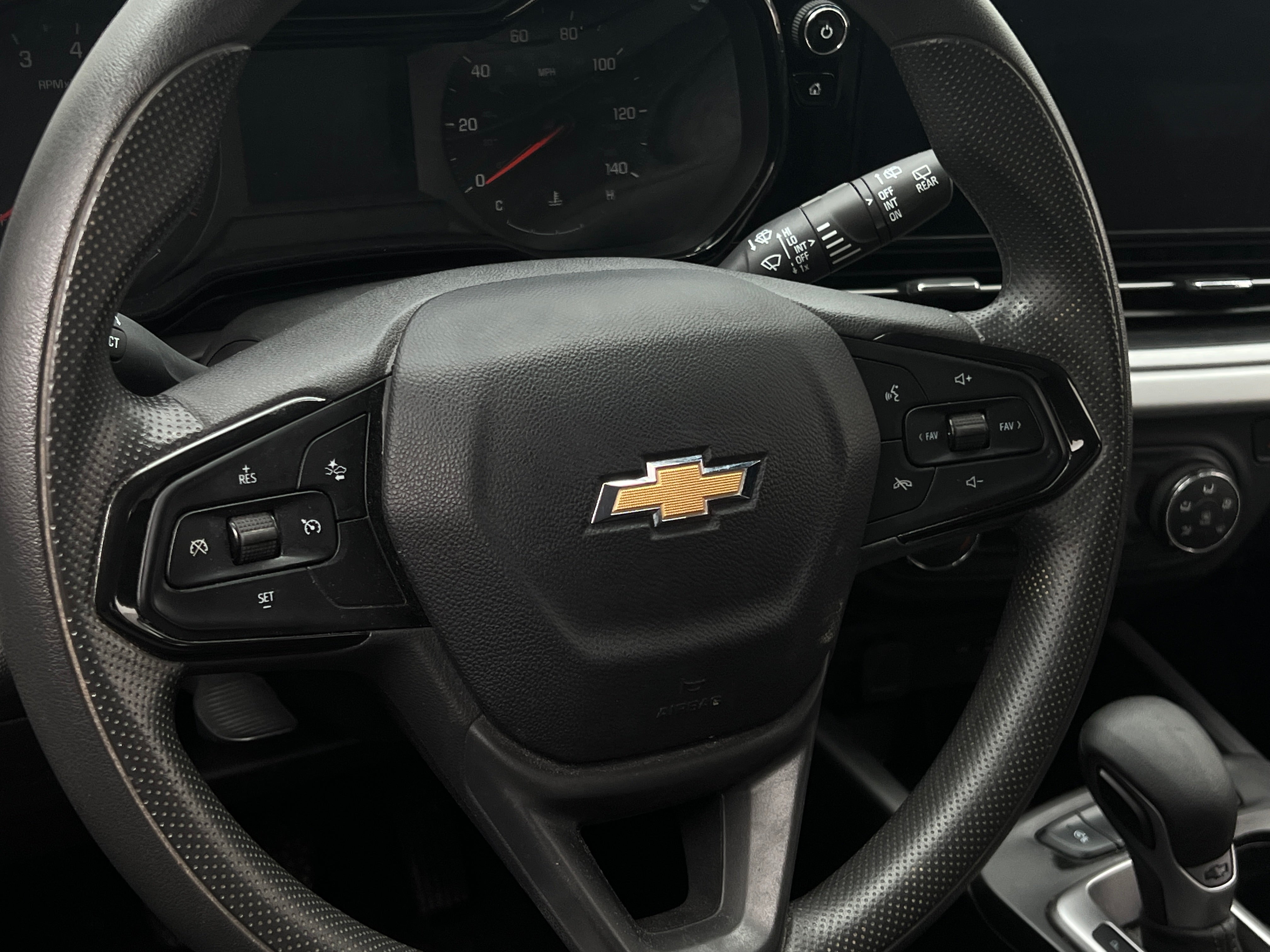 2024 Chevrolet Trax LS 5