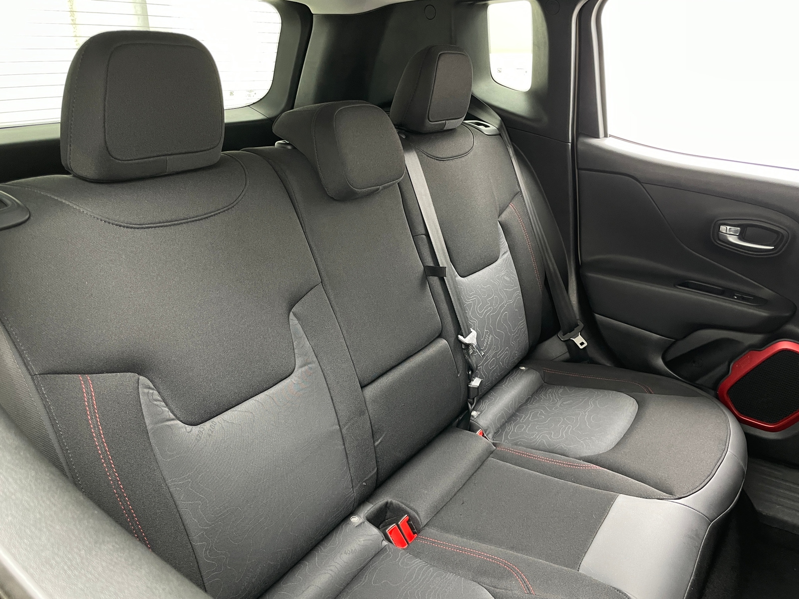 Thumbnail: 2015 Jeep Renegade - 6
