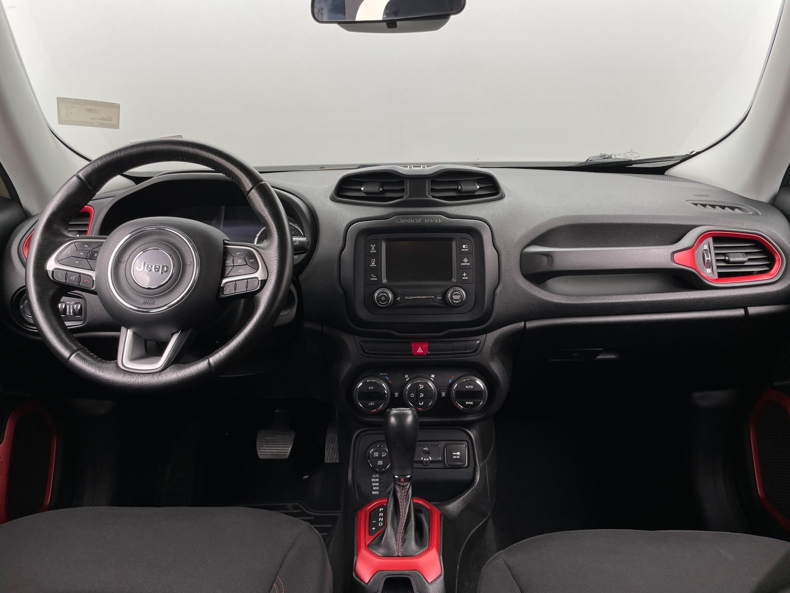 Thumbnail: 2015 Jeep Renegade - 3