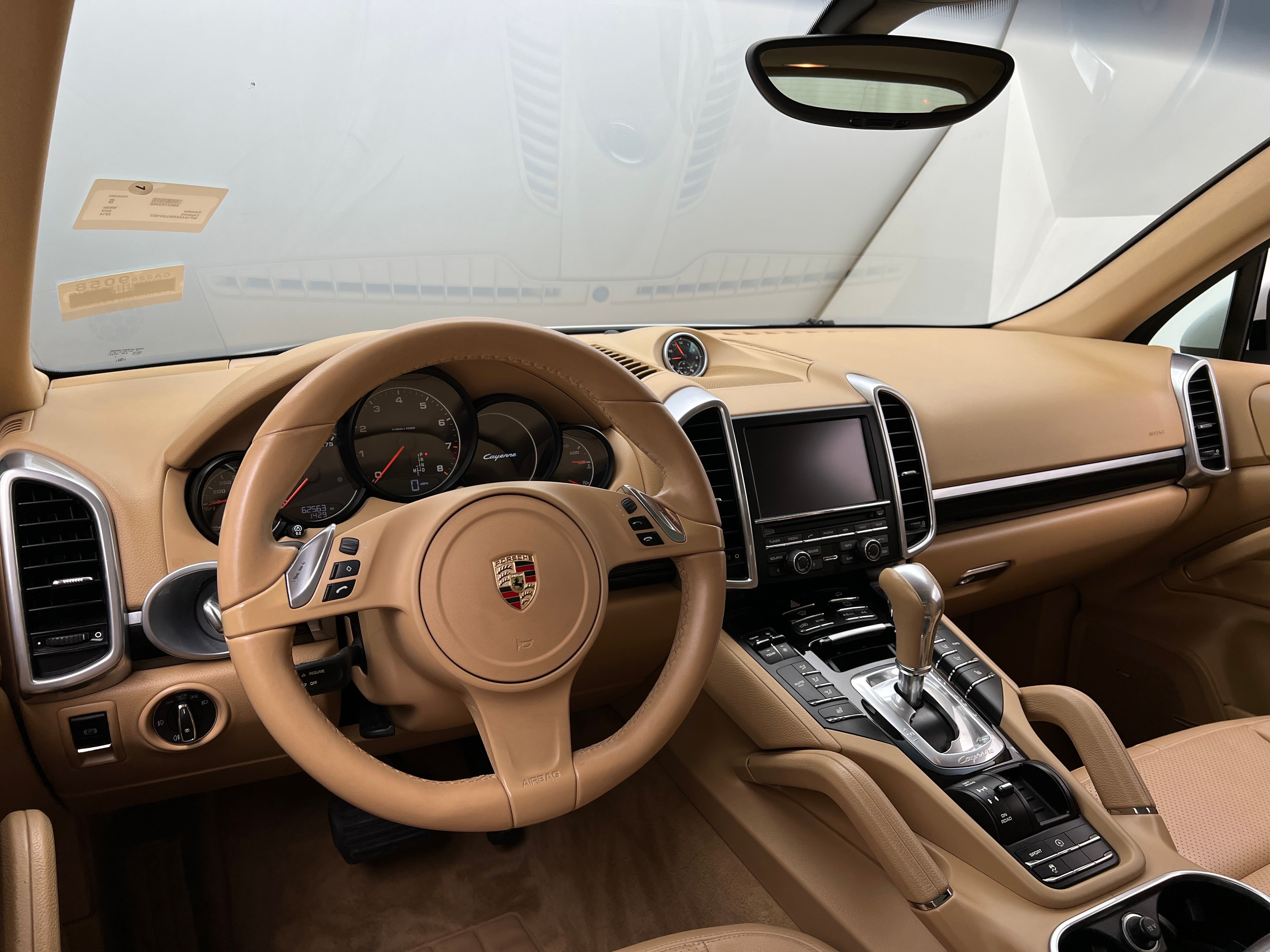 2014 Porsche Cayenne Platinum Edition 2