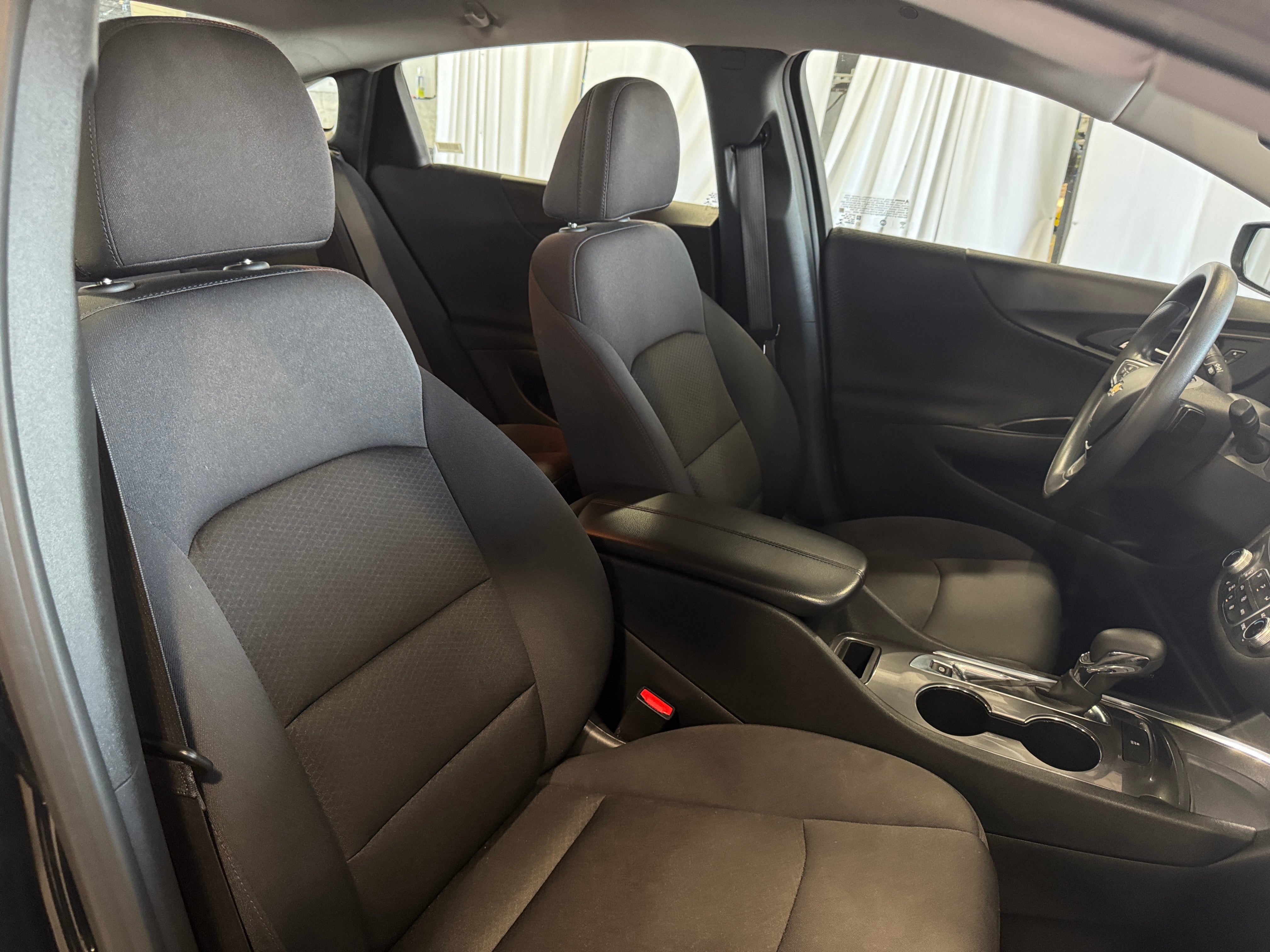 2023 Chevrolet Malibu LT 2