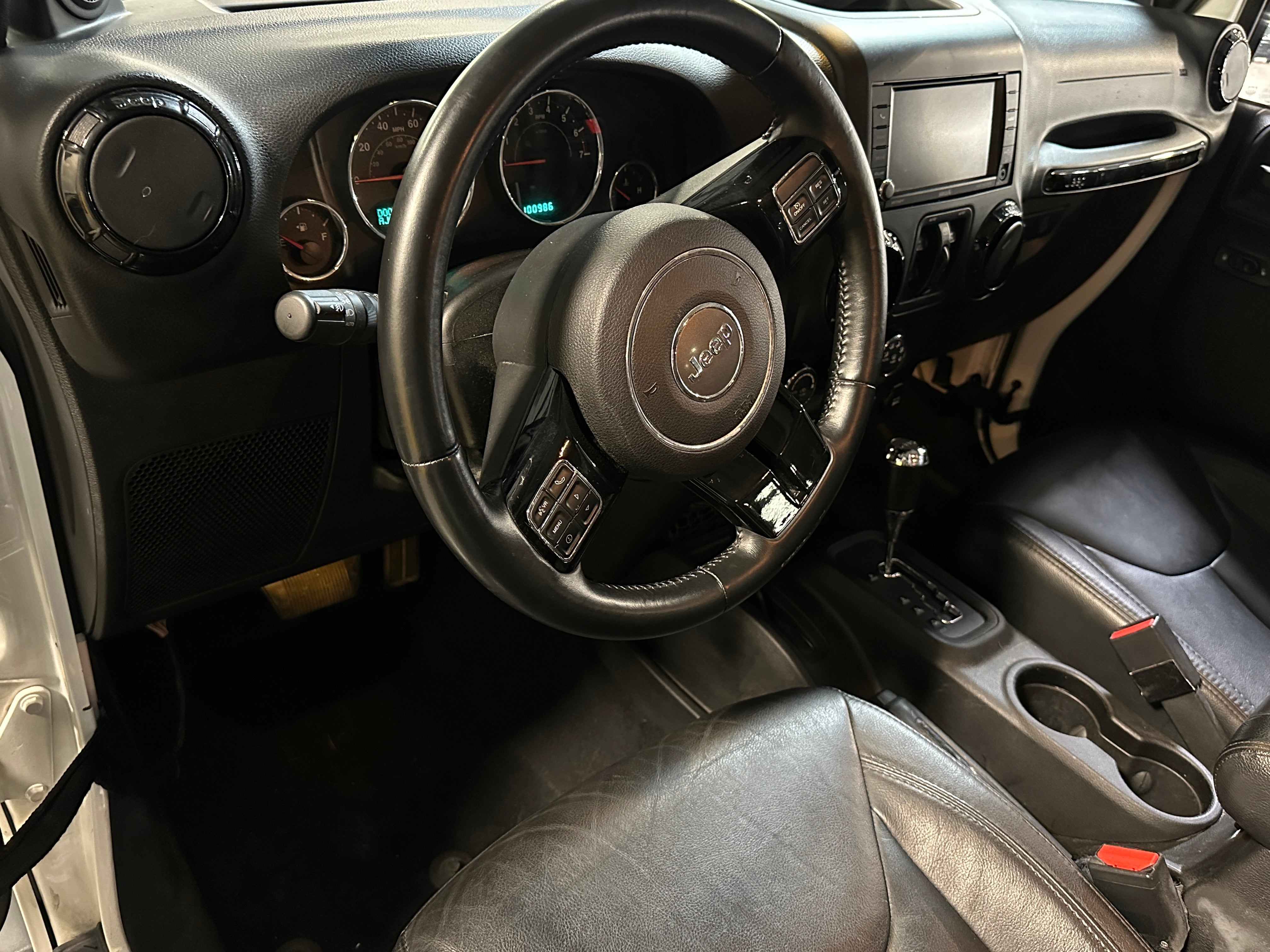 2014 Jeep Wrangler Unlimited Altitude 2