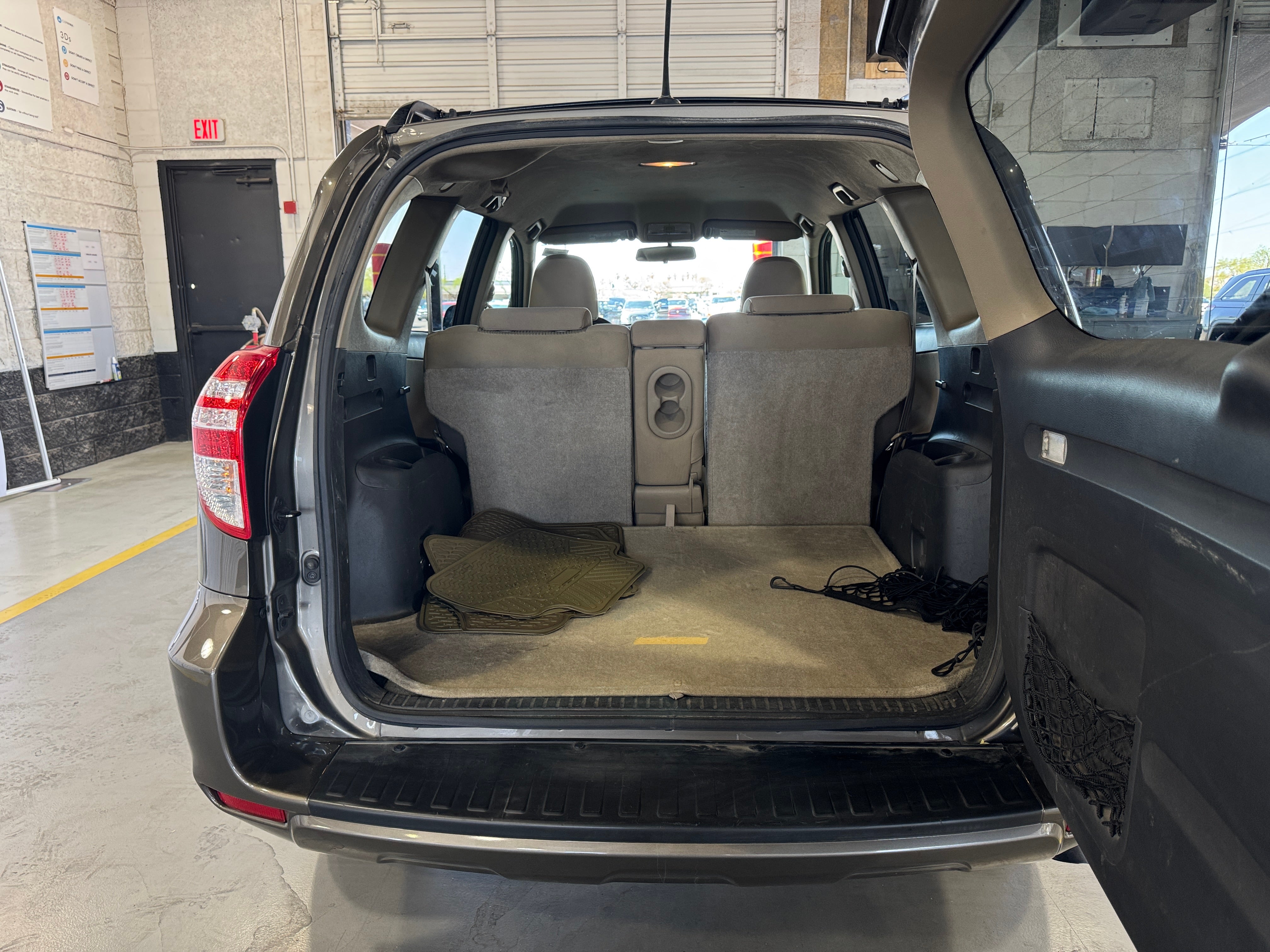 2010 Toyota RAV4 Base 7