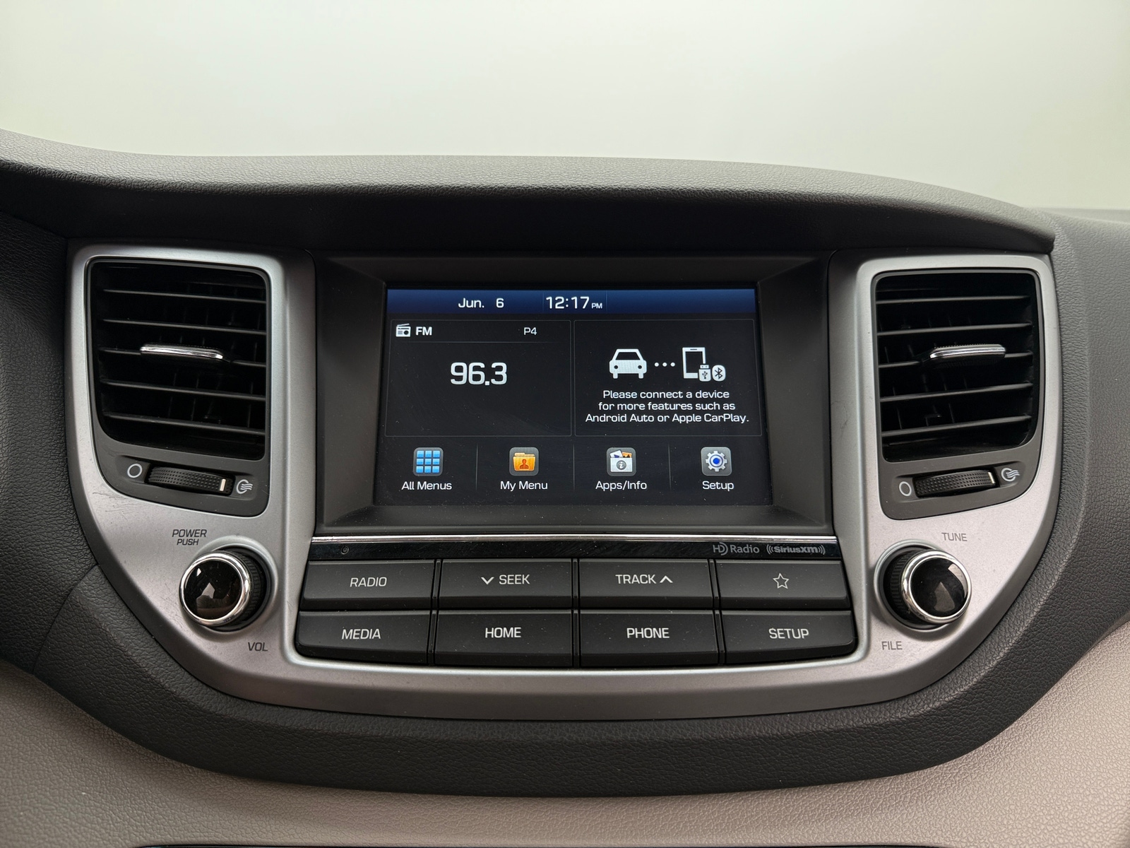 Thumbnail: 2018 Hyundai Tucson - 4