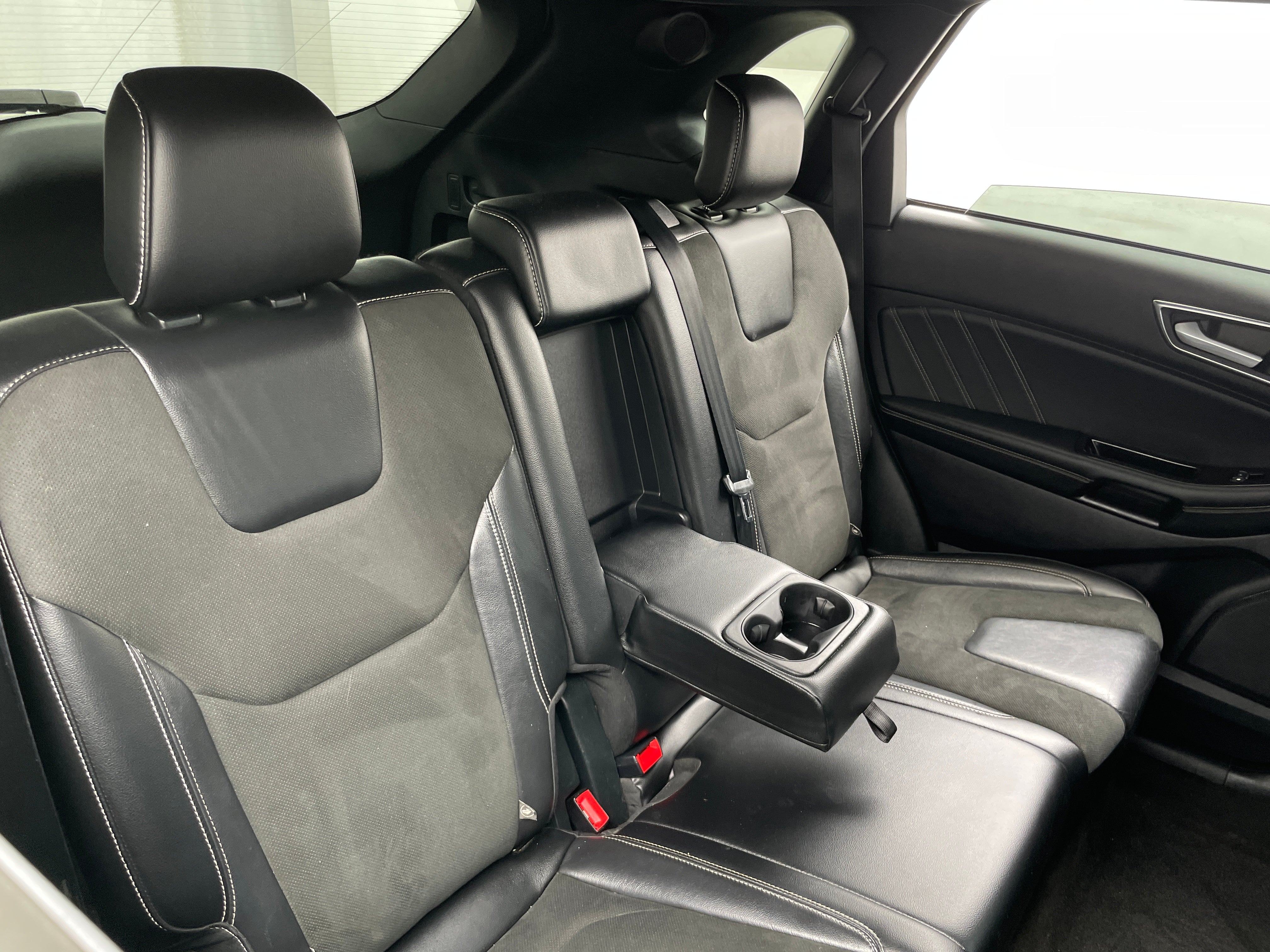 2020 Ford Edge ST 5