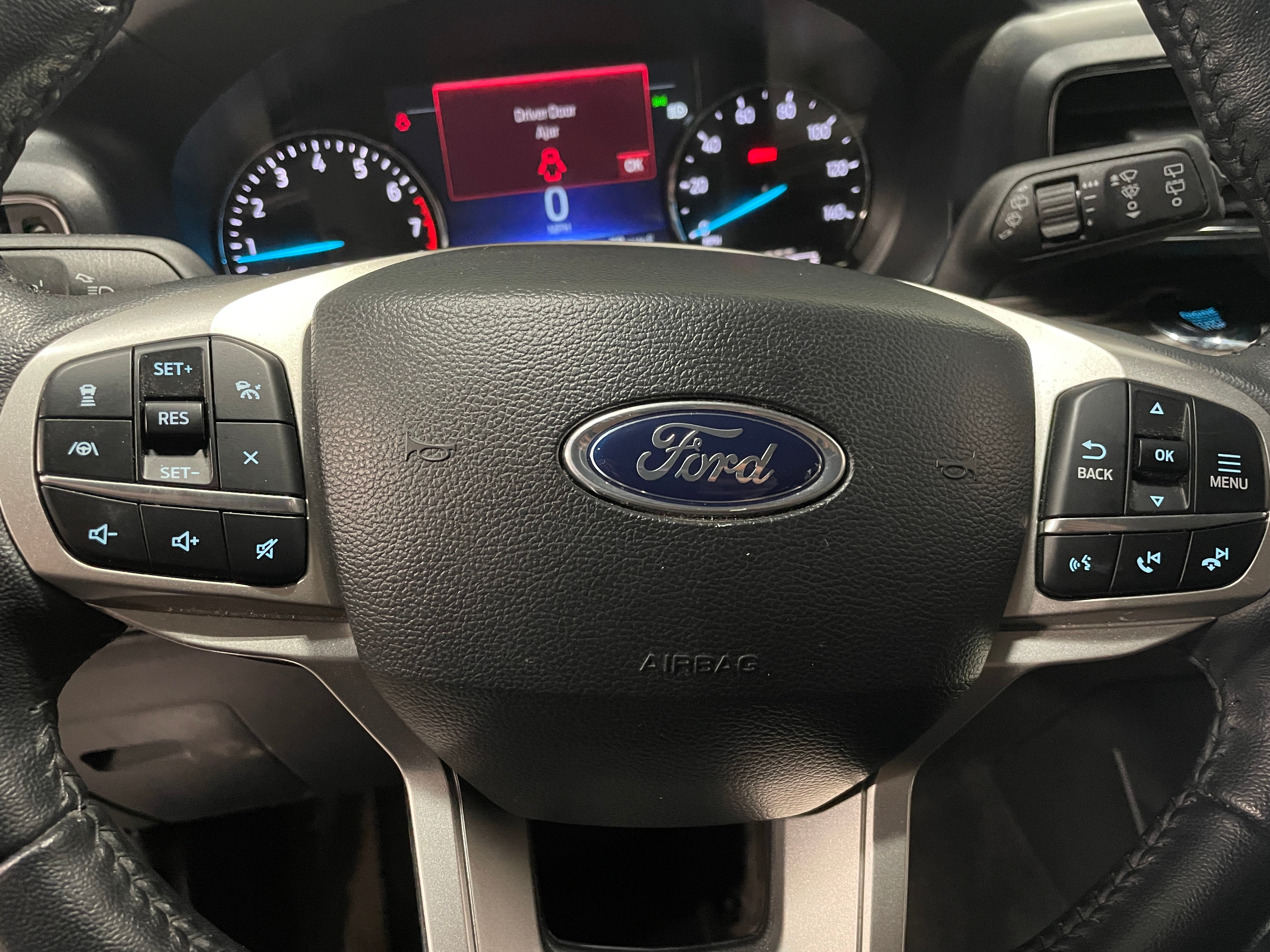 2023 Ford Explorer Limited 4